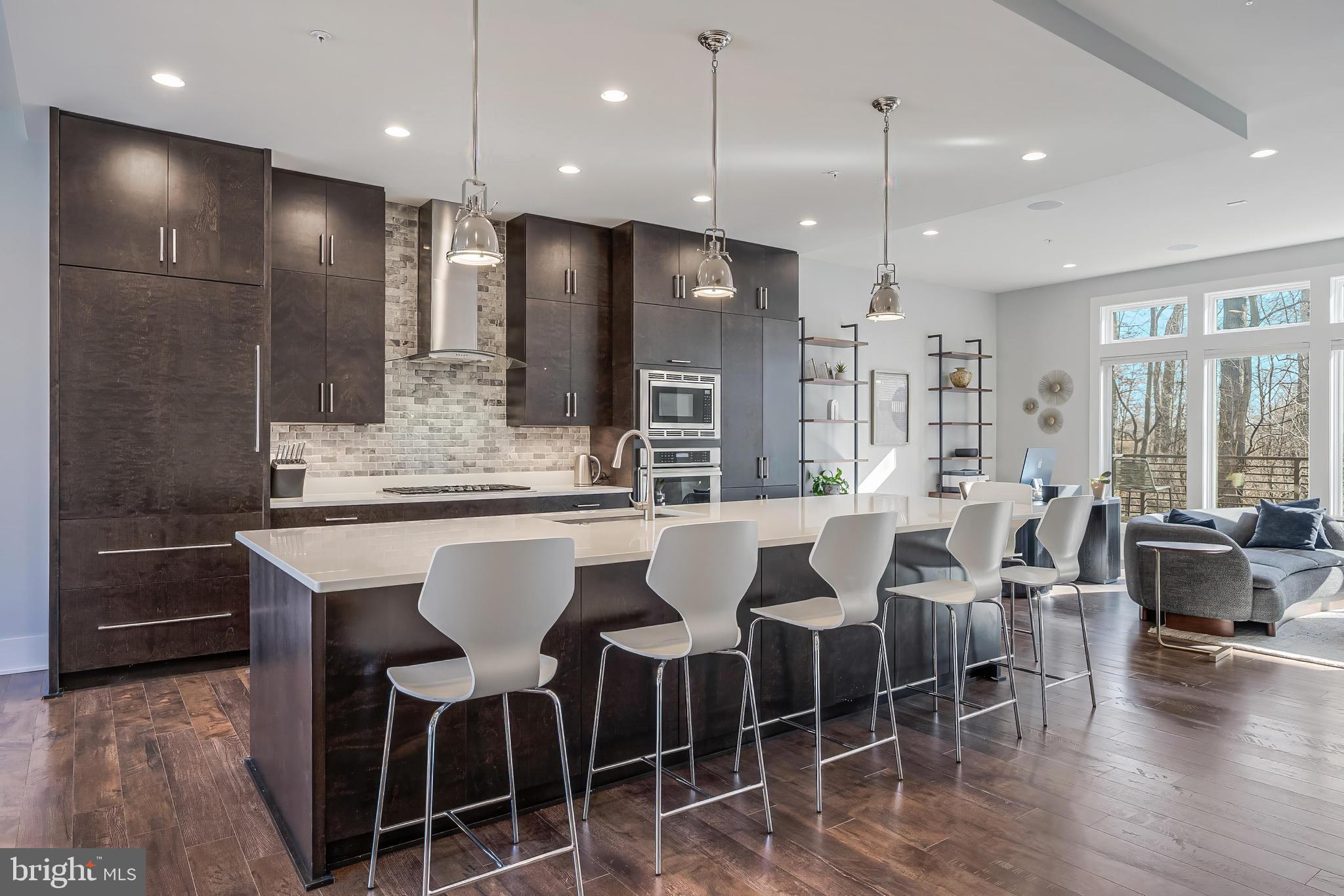 GROSVENOR HEIGHTS - Residential