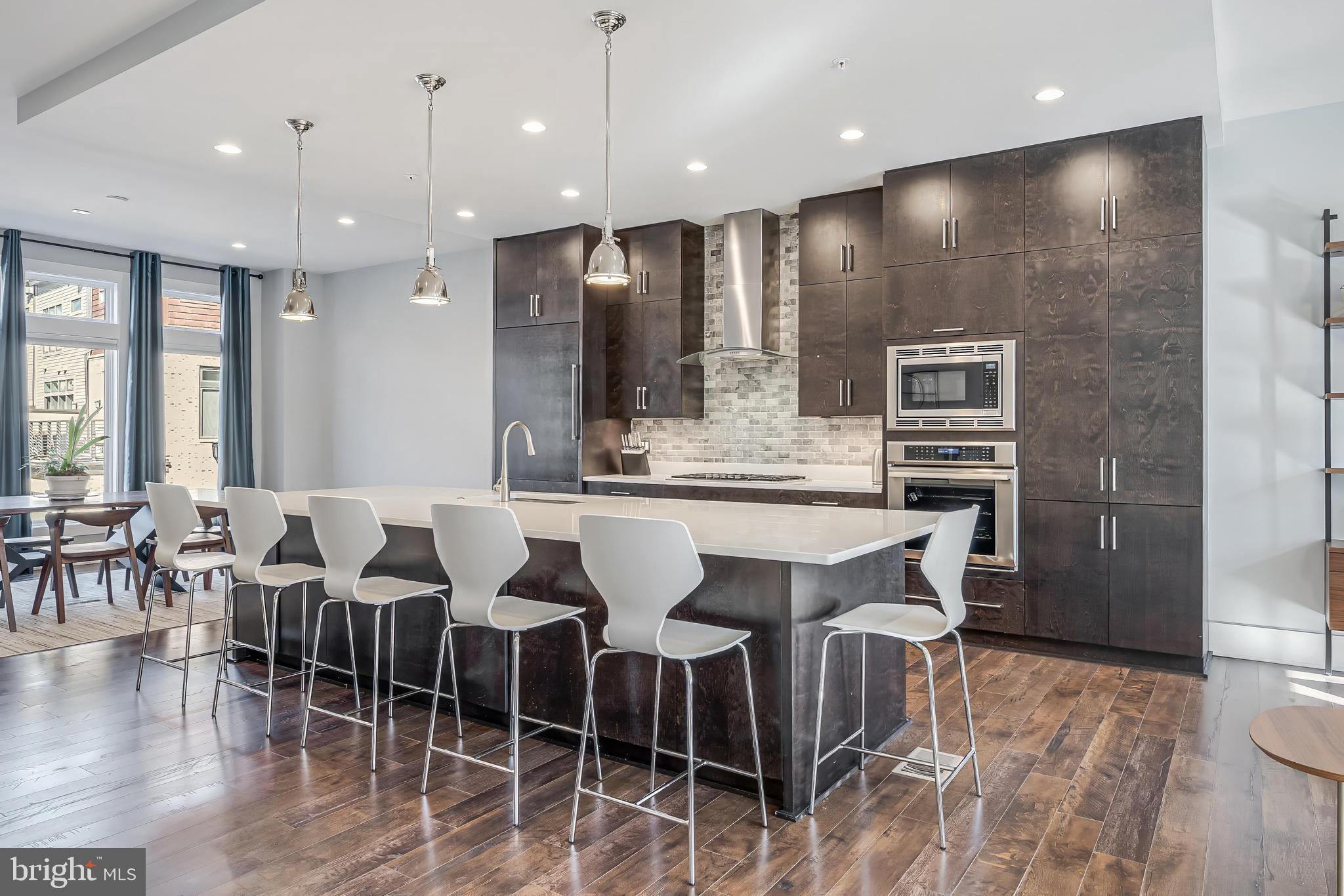 GROSVENOR HEIGHTS - Residential