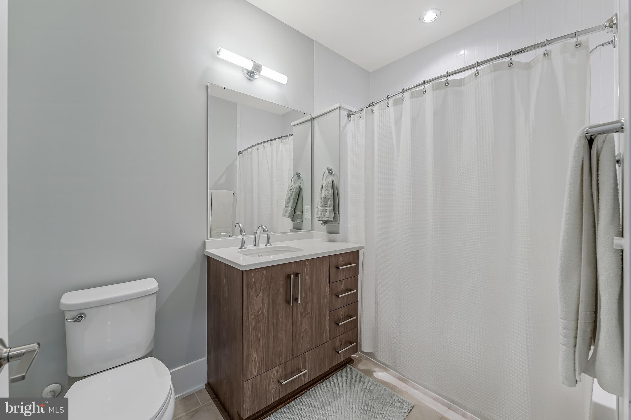 GROSVENOR HEIGHTS - Residential