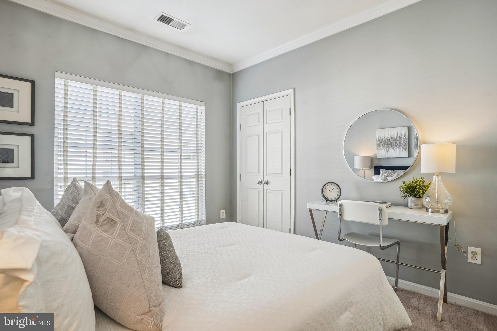 EXCHANGE AT VAN DORN - Residential Lease
