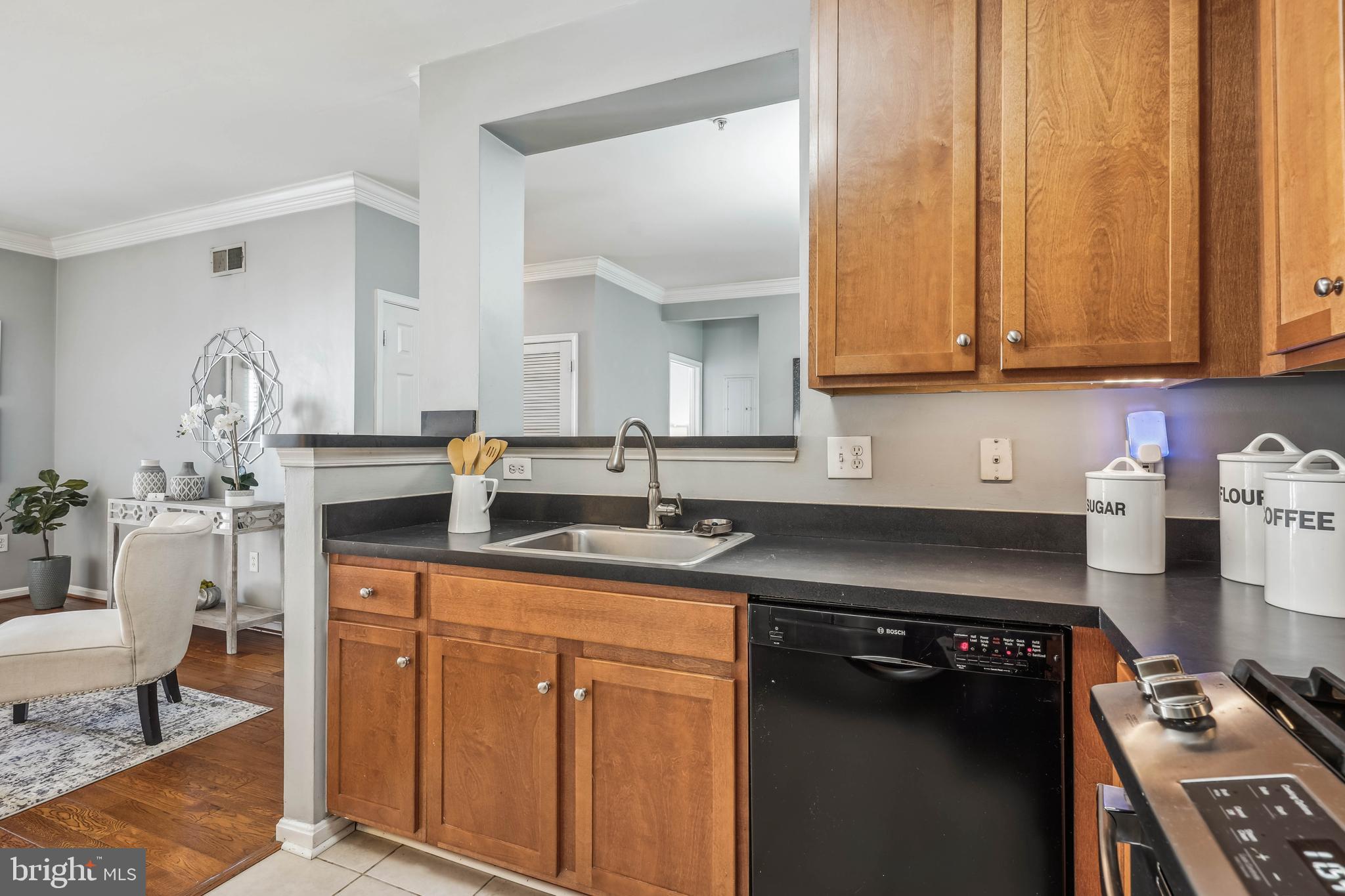 EXCHANGE AT VAN DORN - Residential Lease