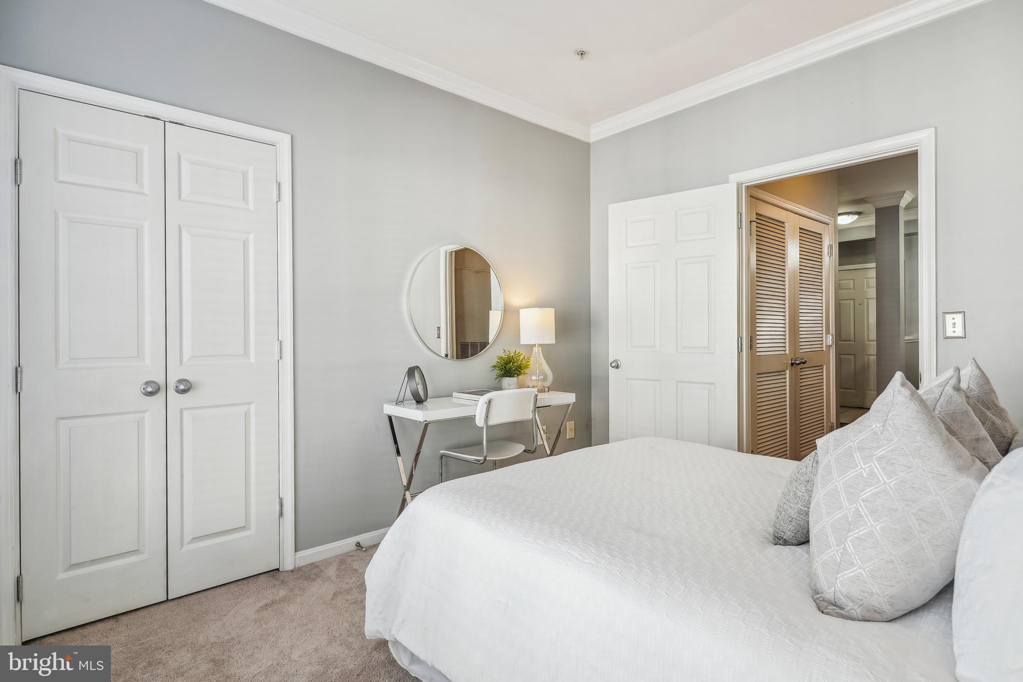 EXCHANGE AT VAN DORN - Residential Lease