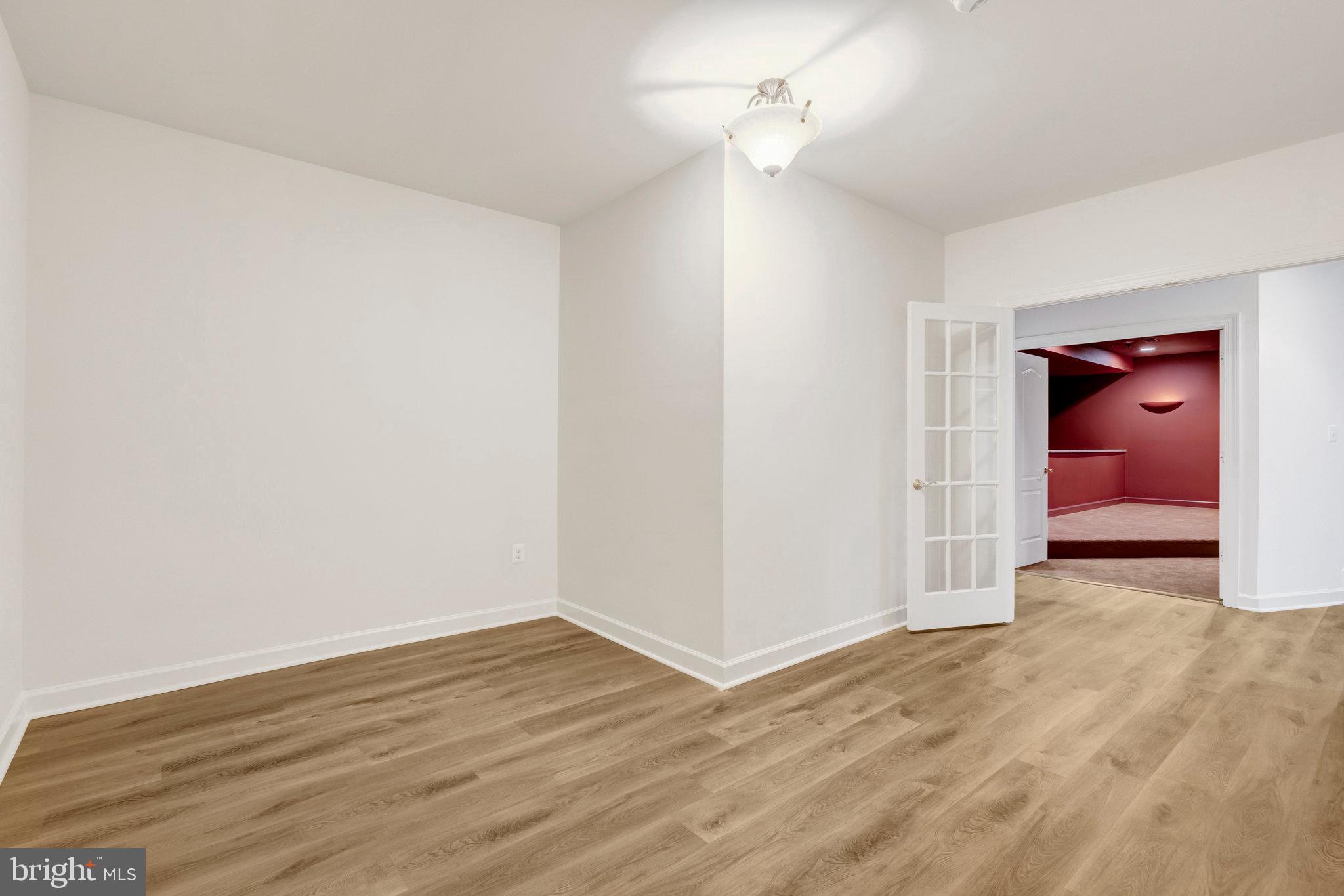 POPLAR TREE - Residential