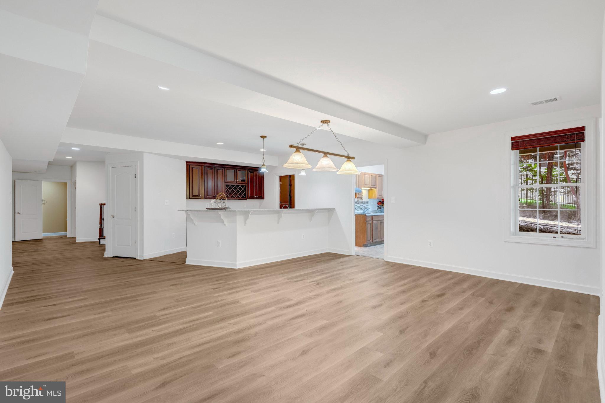 POPLAR TREE - Residential