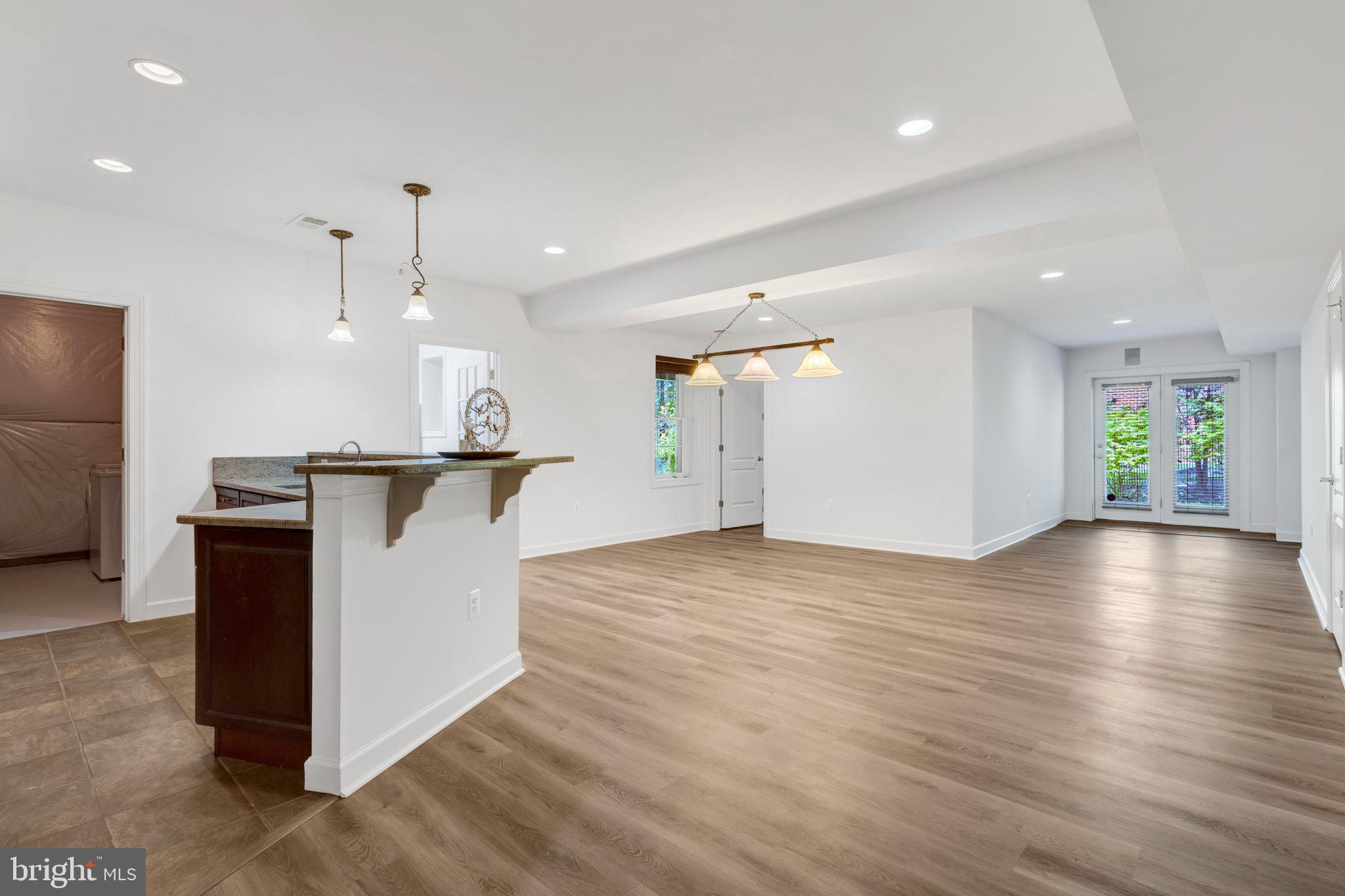 POPLAR TREE - Residential