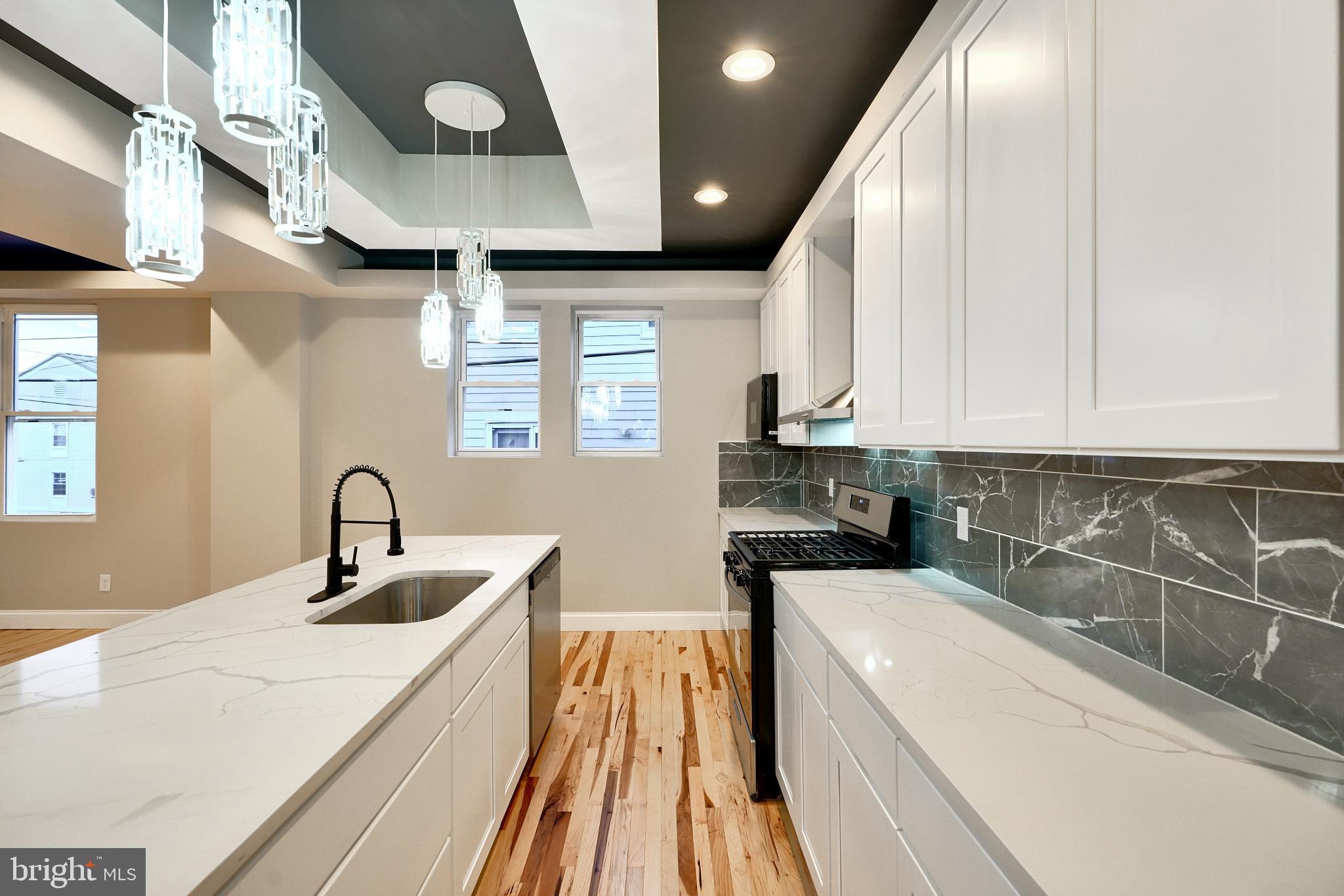 LAURAVILLE HISTORIC DISTRICT - Residential