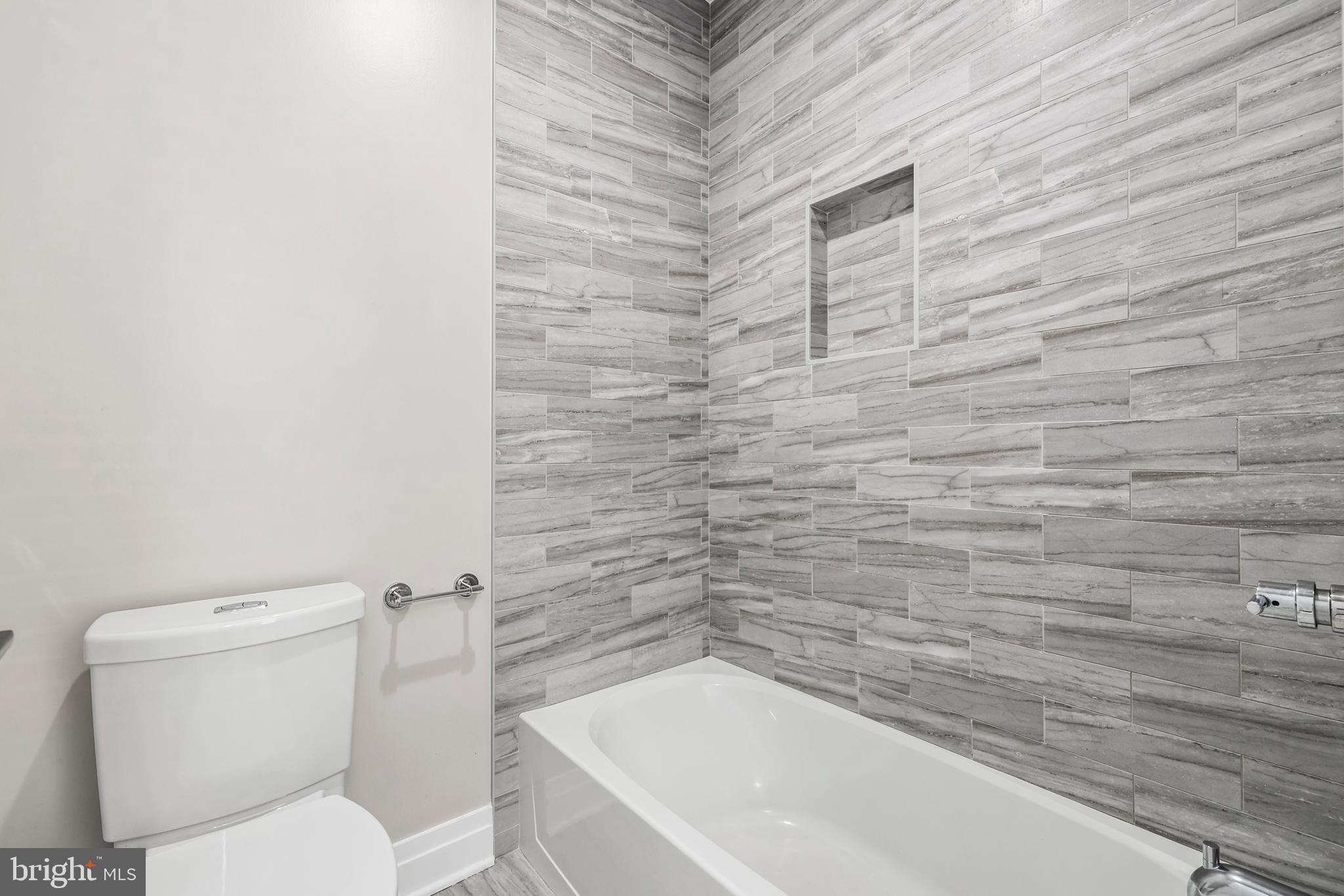 OAKCREST - Residential