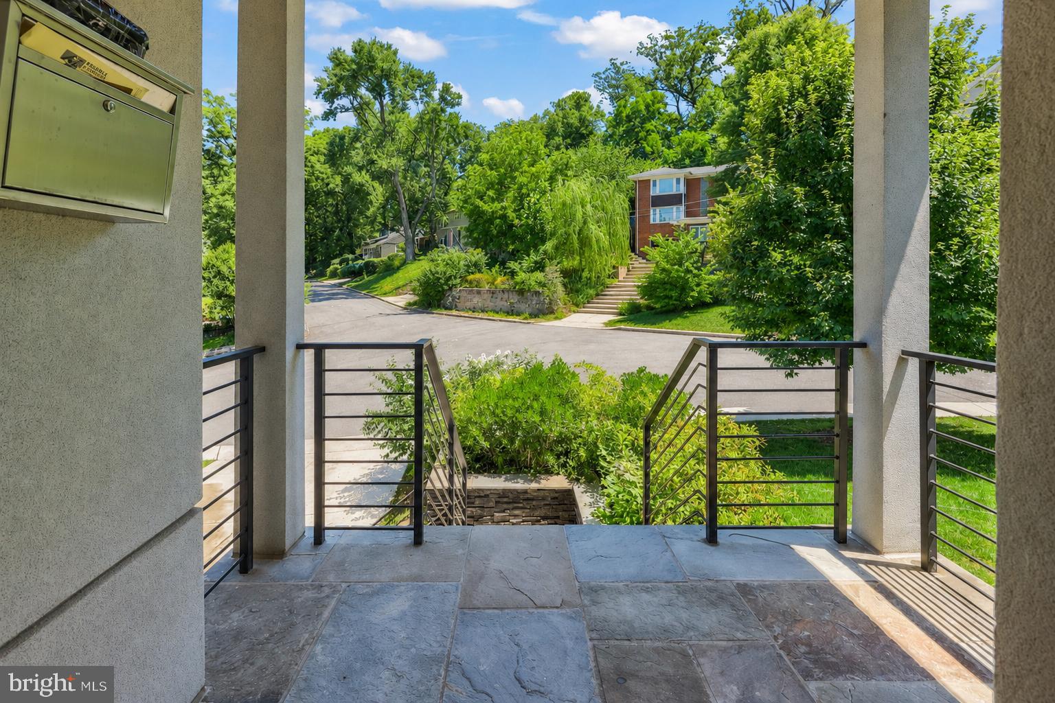 OAKCREST - Residential