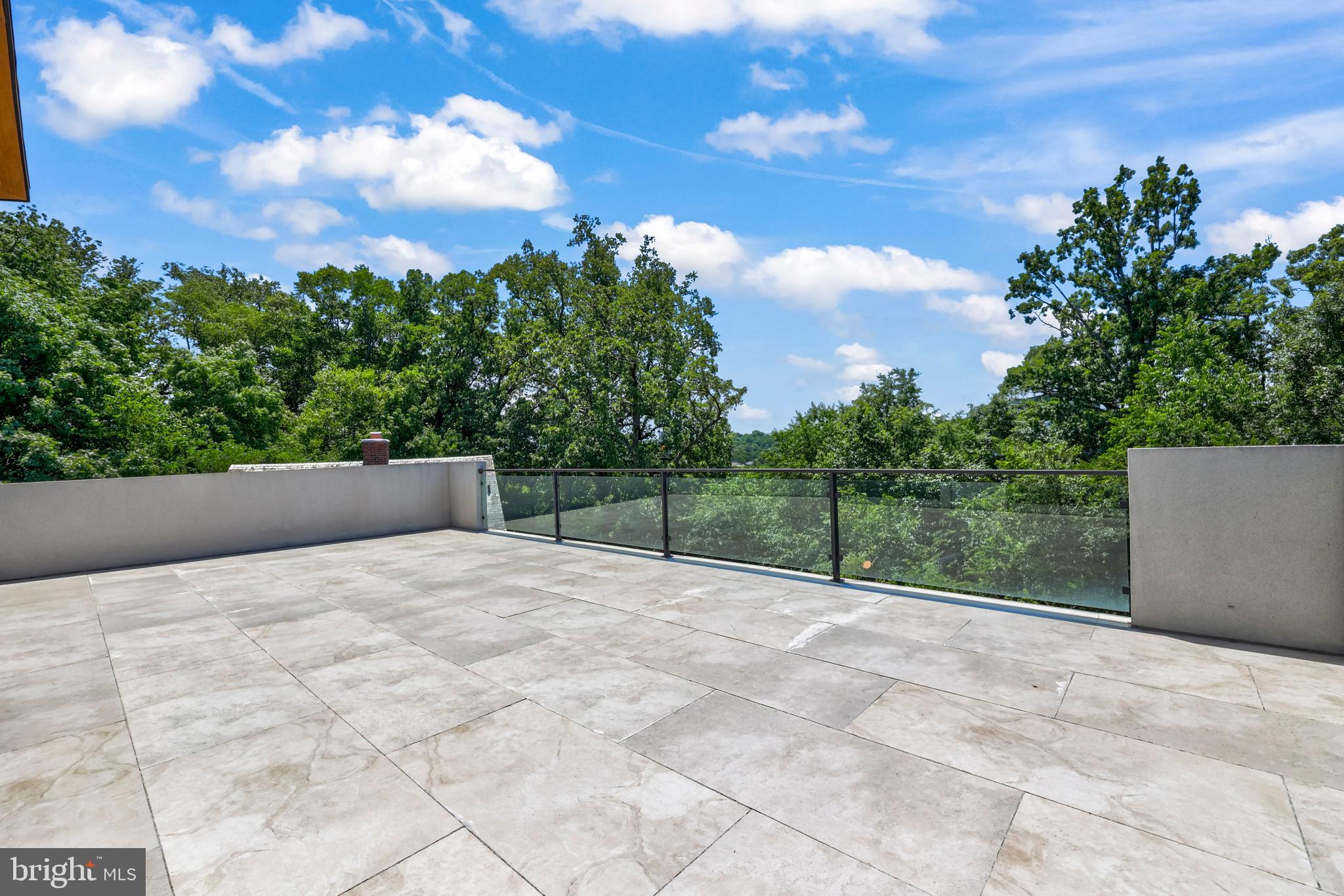 OAKCREST - Residential