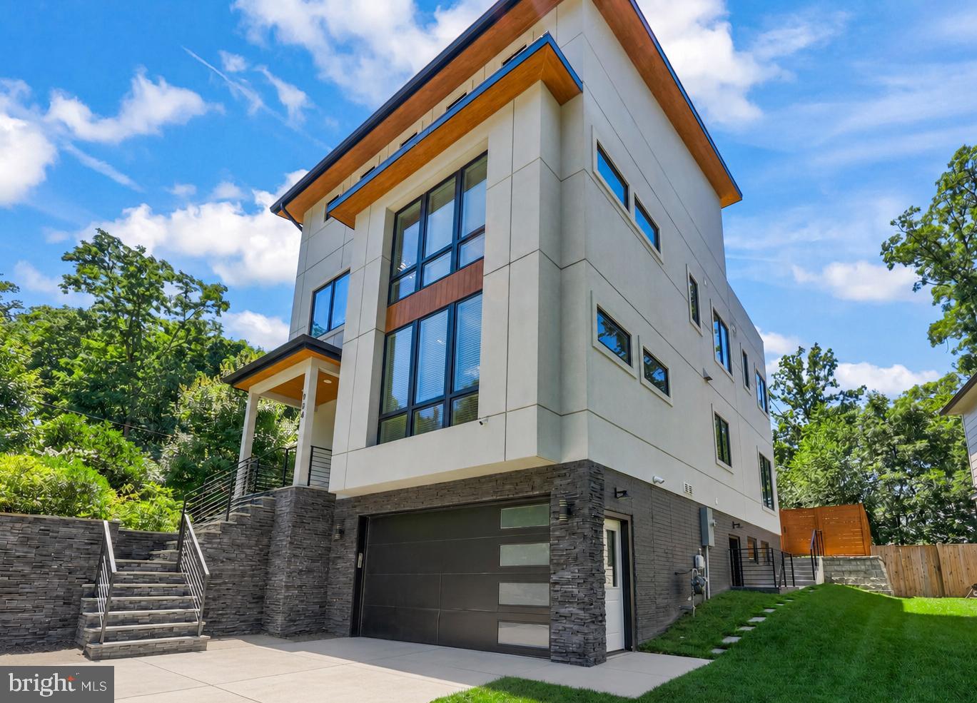 OAKCREST - Residential