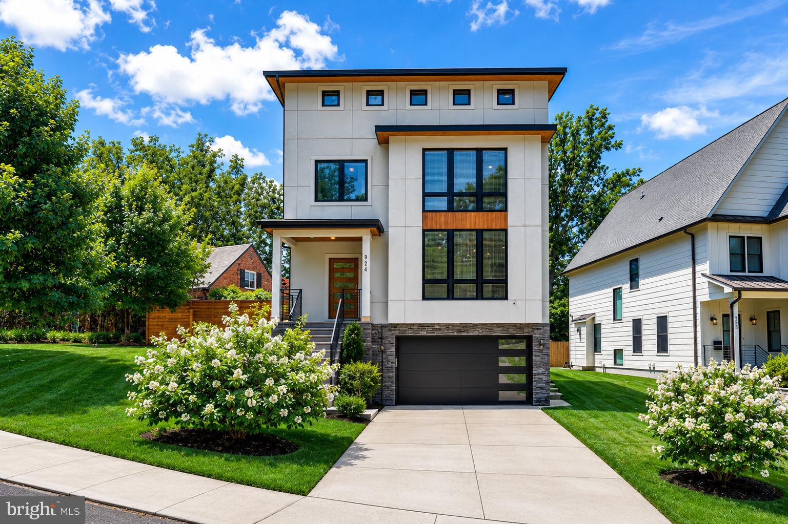 OAKCREST - Residential