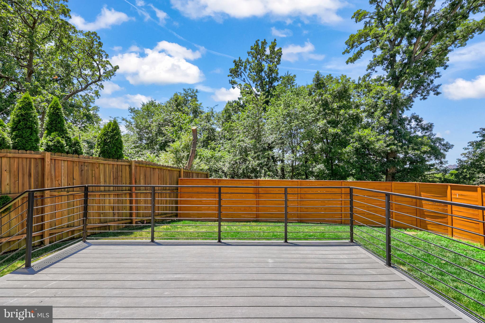 OAKCREST - Residential