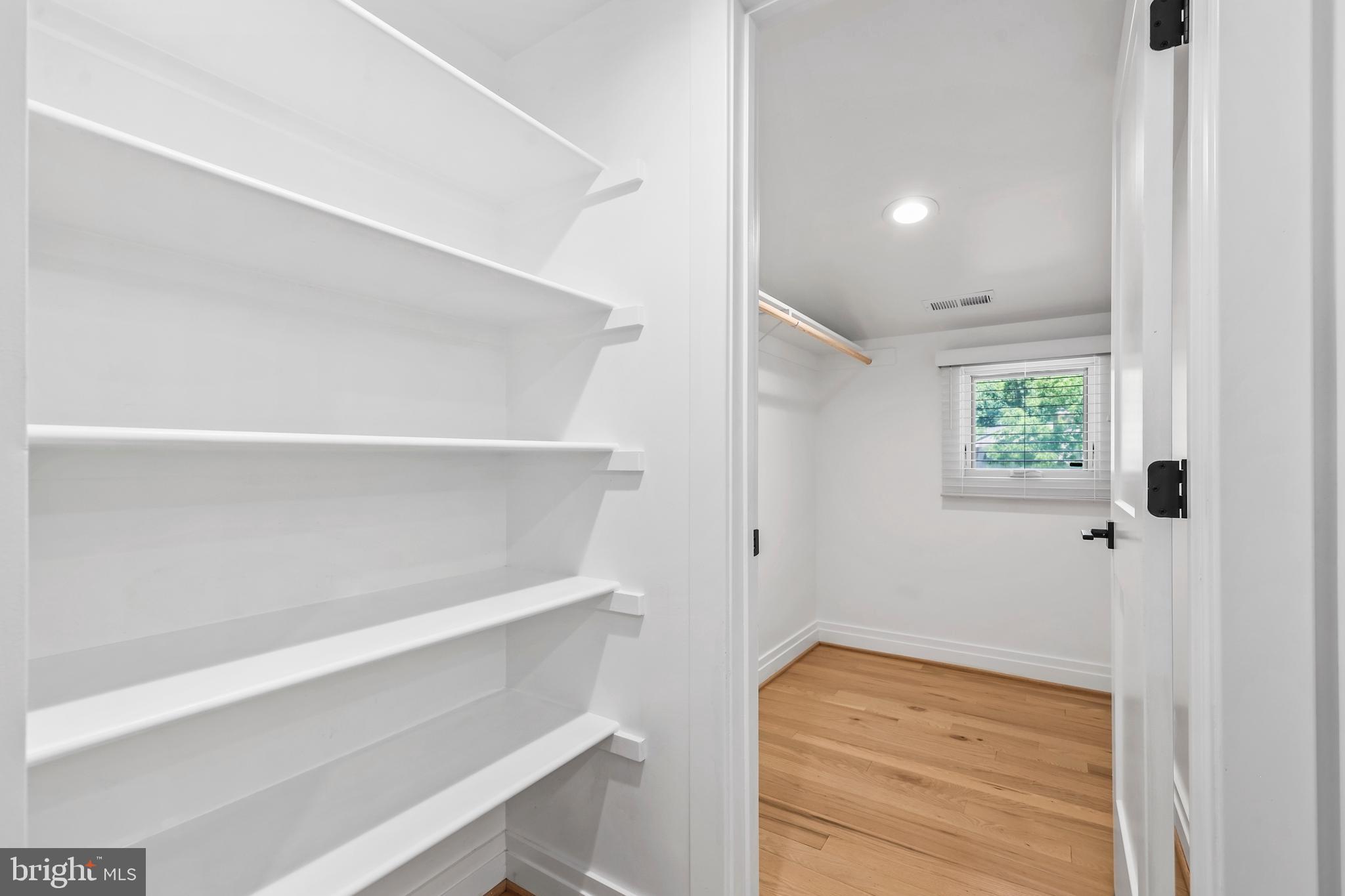 OAKCREST - Residential