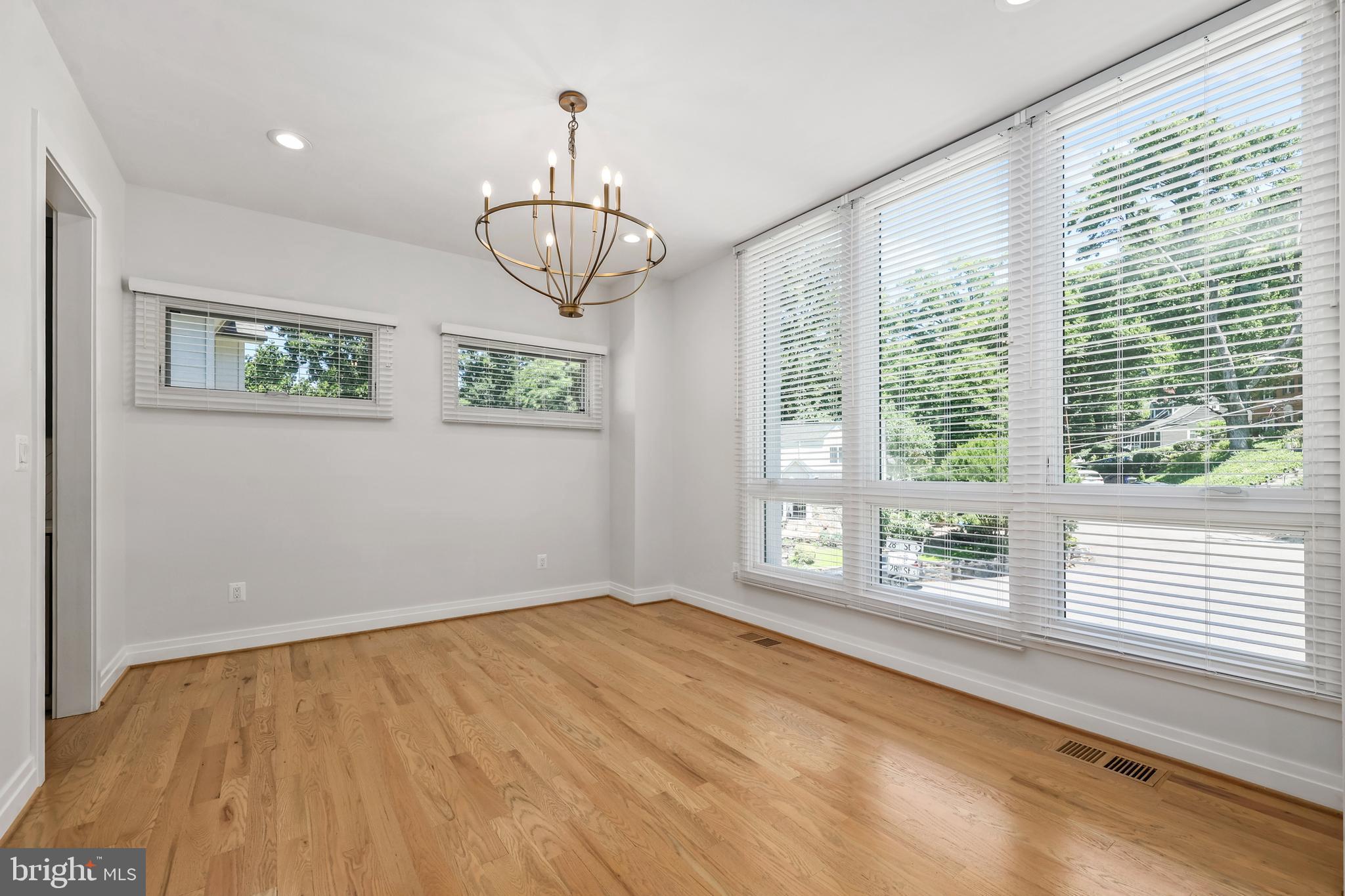 OAKCREST - Residential