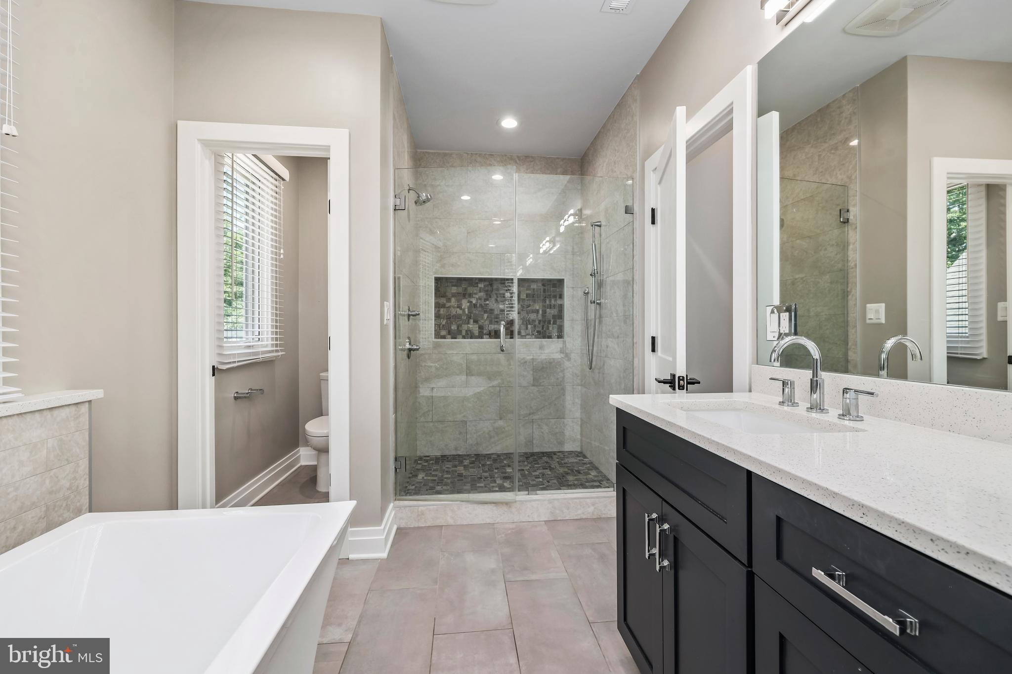 OAKCREST - Residential