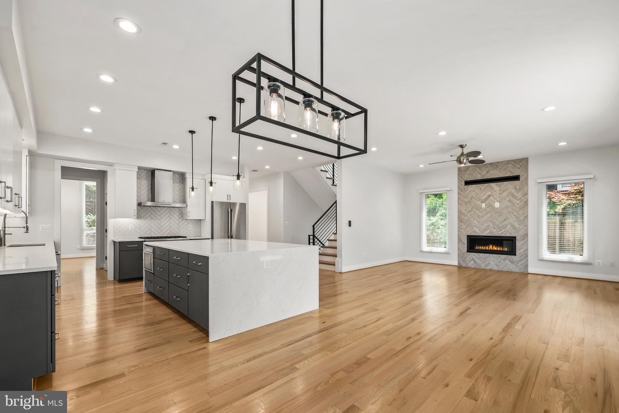 OAKCREST - Residential