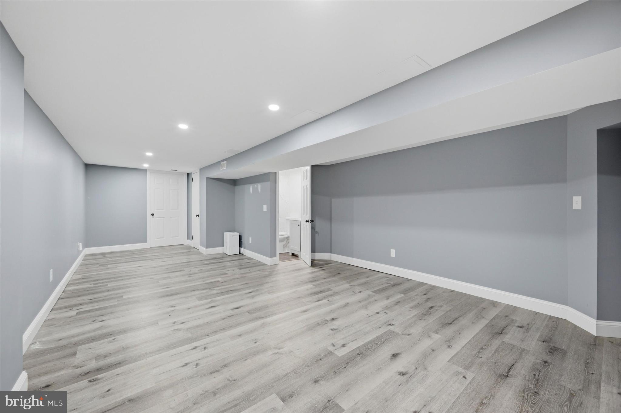 WEST PHILADELPHIA - Residential