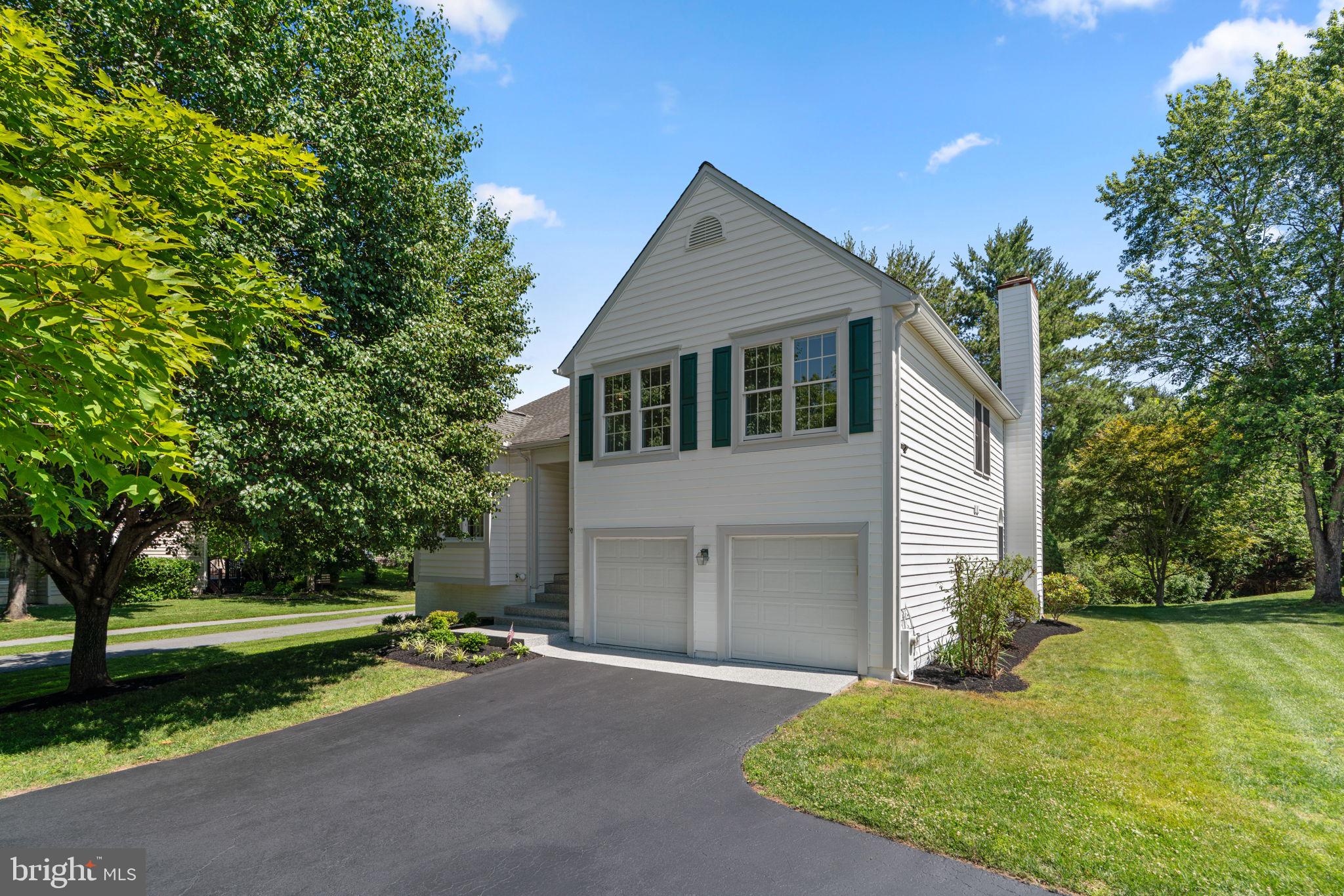 WAVERLY WOODS - Residential