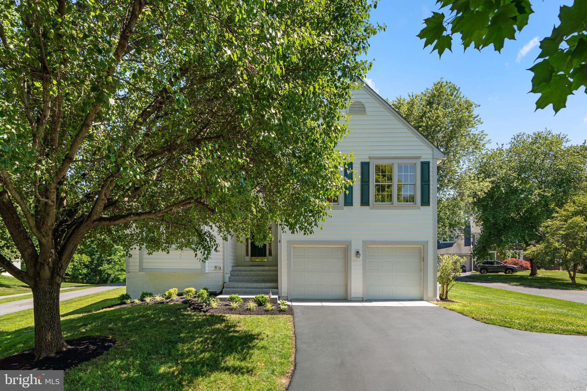 WAVERLY WOODS - Residential
