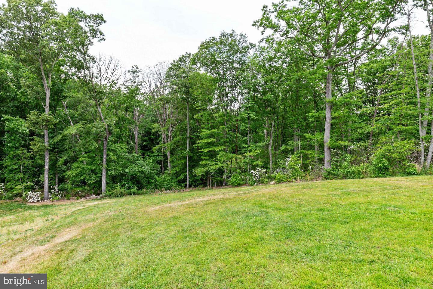 BROOKE POINT ESTATES - Residential Lease