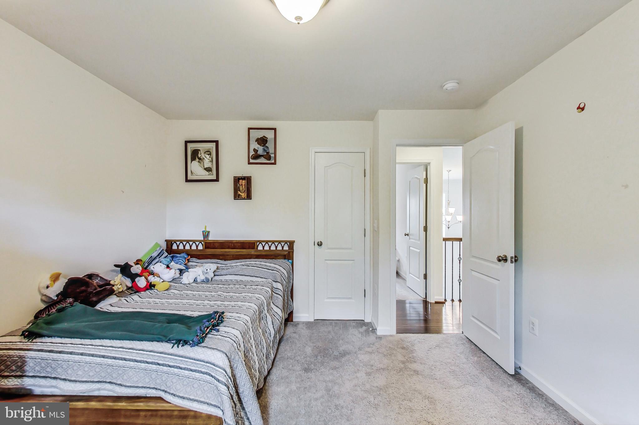 BROOKE POINT ESTATES - Residential Lease