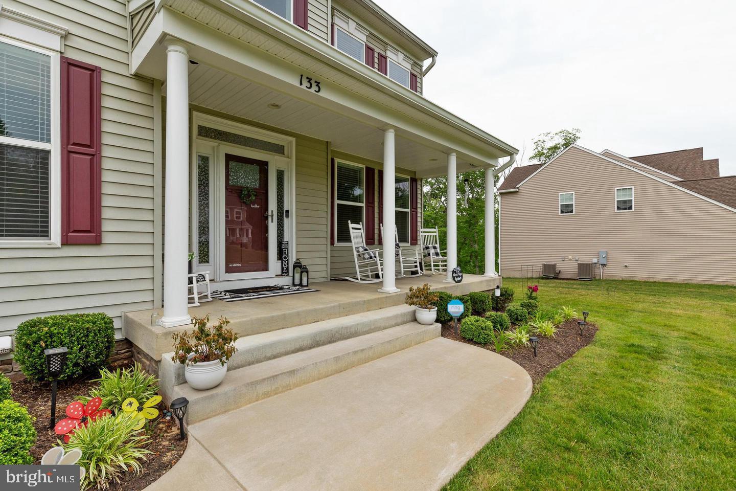 BROOKE POINT ESTATES - Residential Lease