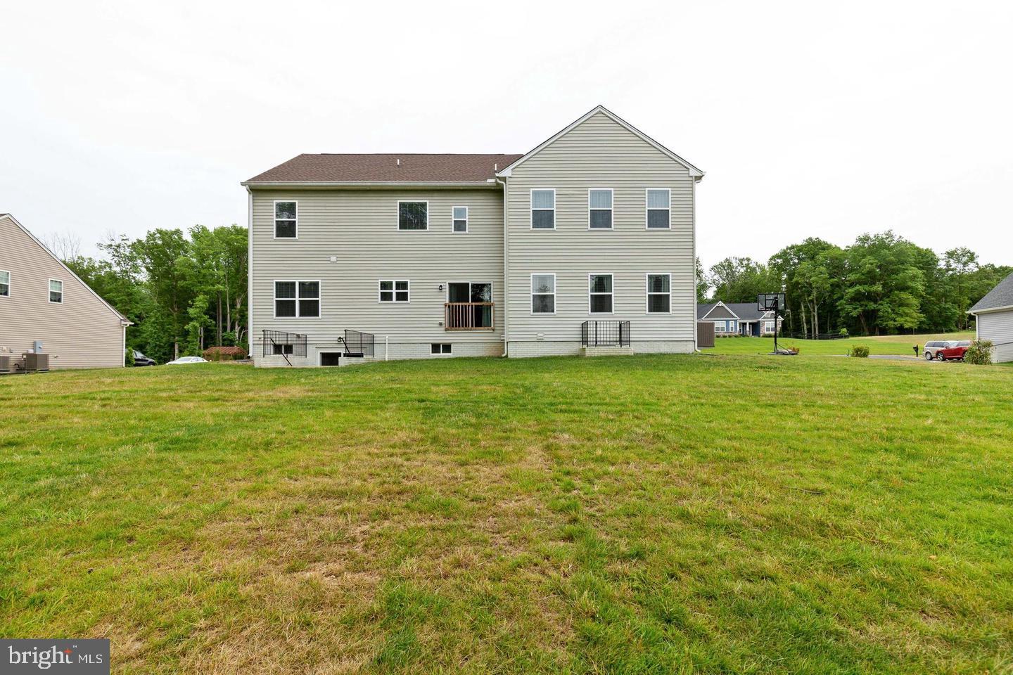 BROOKE POINT ESTATES - Residential Lease