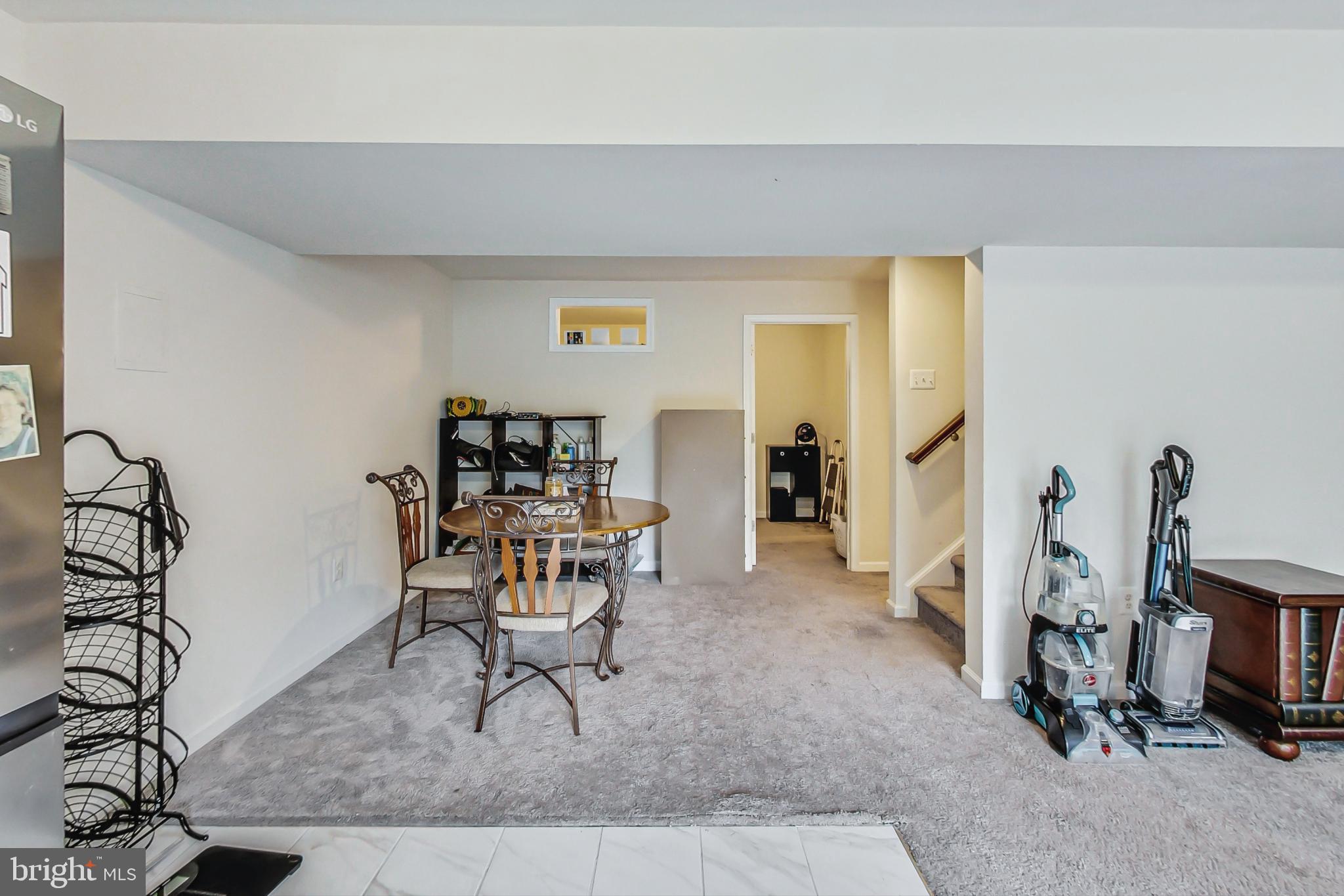 BROOKE POINT ESTATES - Residential Lease