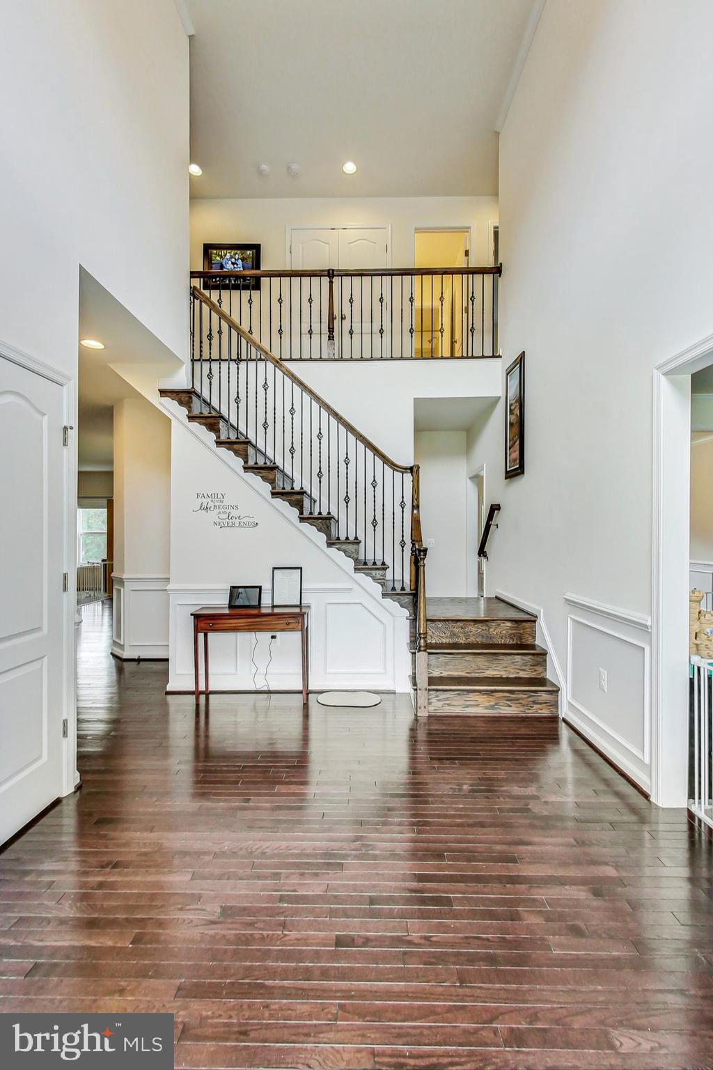 BROOKE POINT ESTATES - Residential Lease