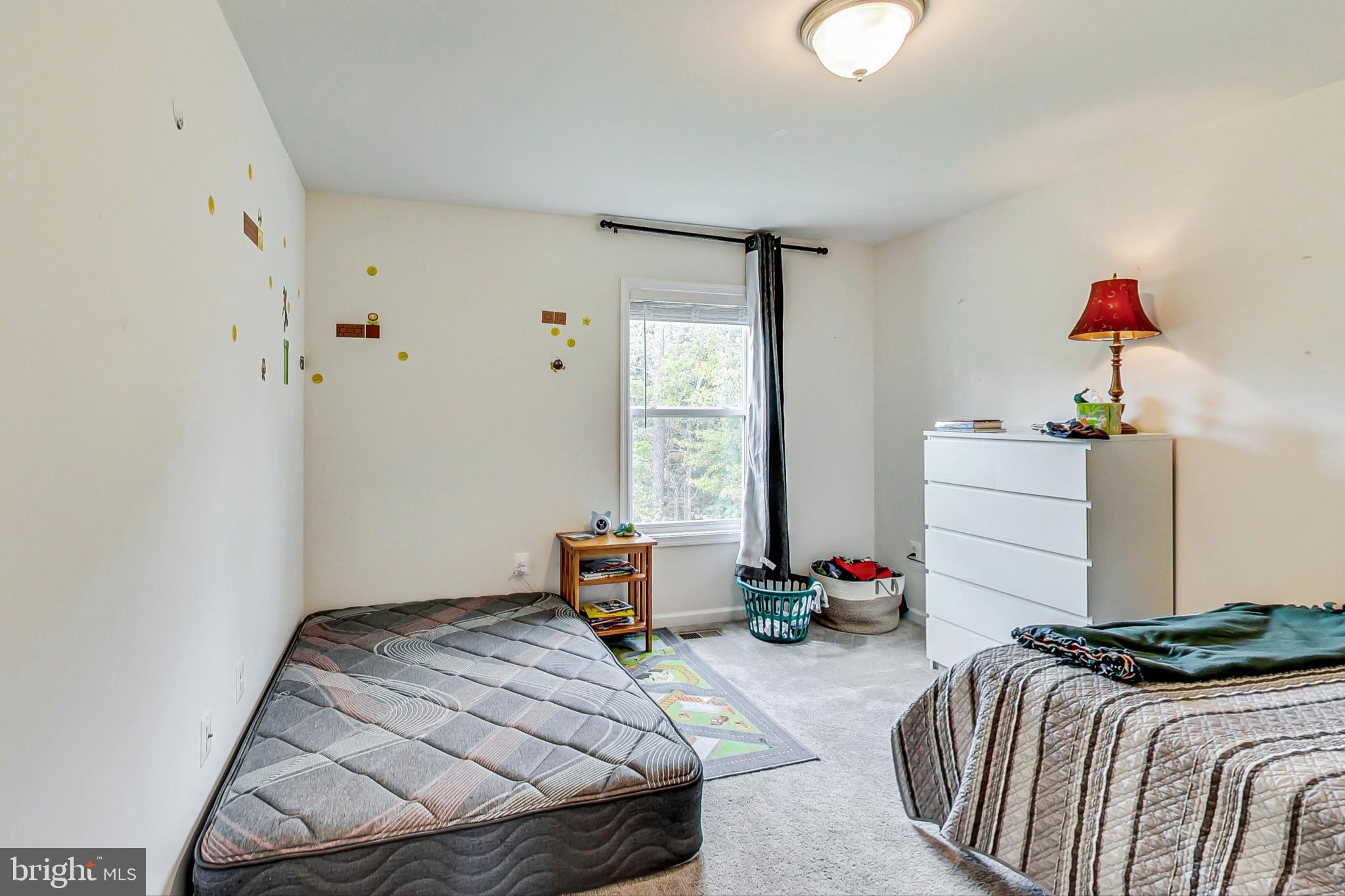 BROOKE POINT ESTATES - Residential Lease