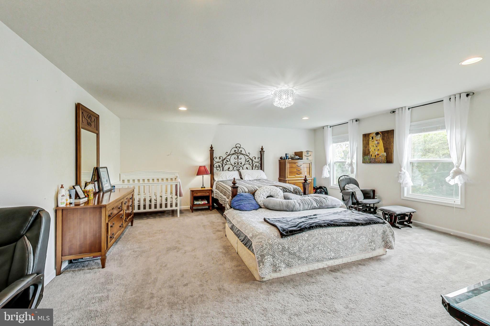 BROOKE POINT ESTATES - Residential Lease