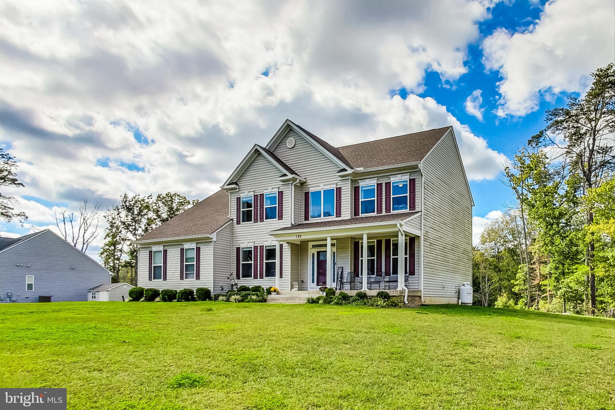 BROOKE POINT ESTATES - Residential Lease