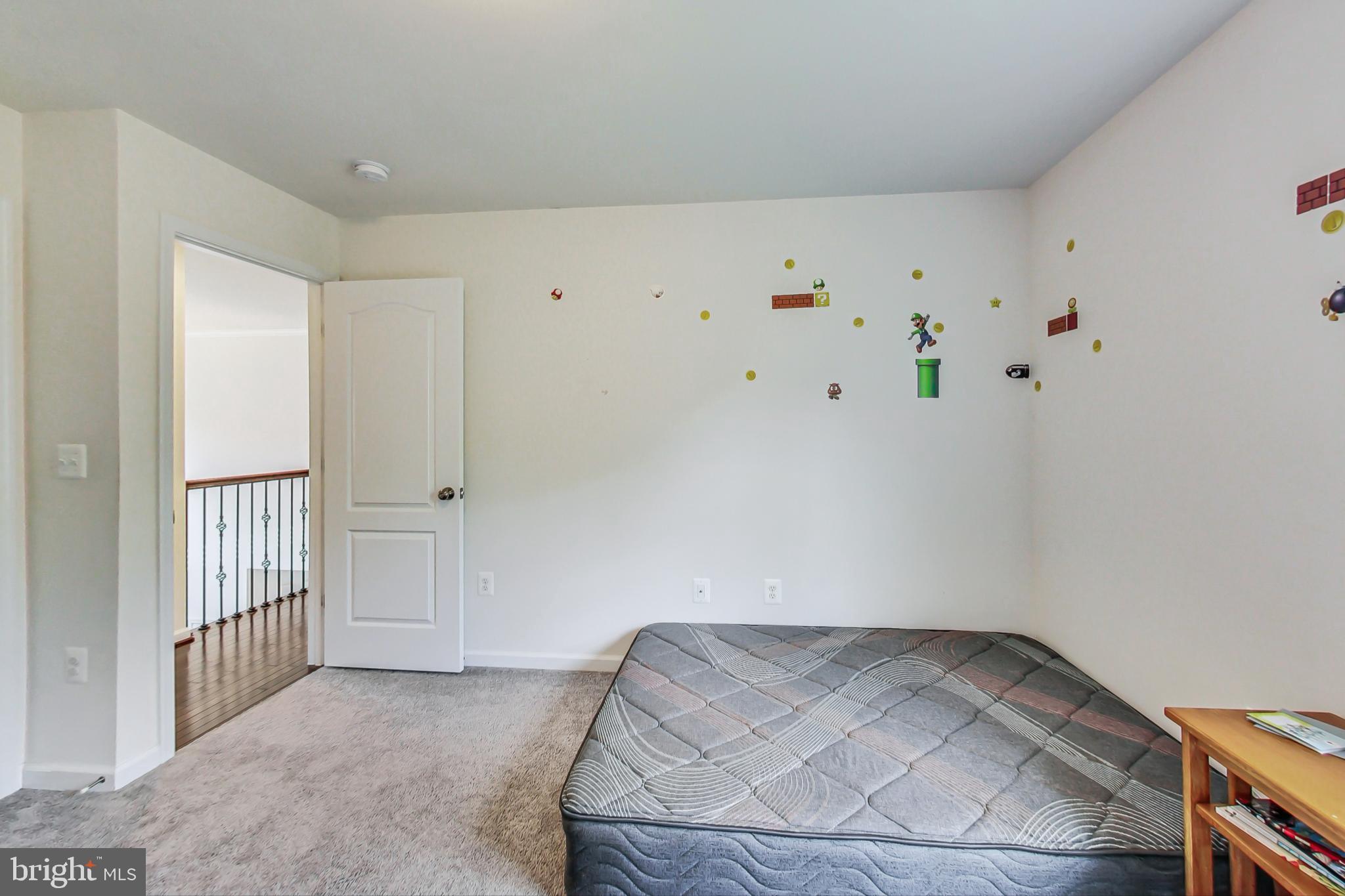 BROOKE POINT ESTATES - Residential Lease