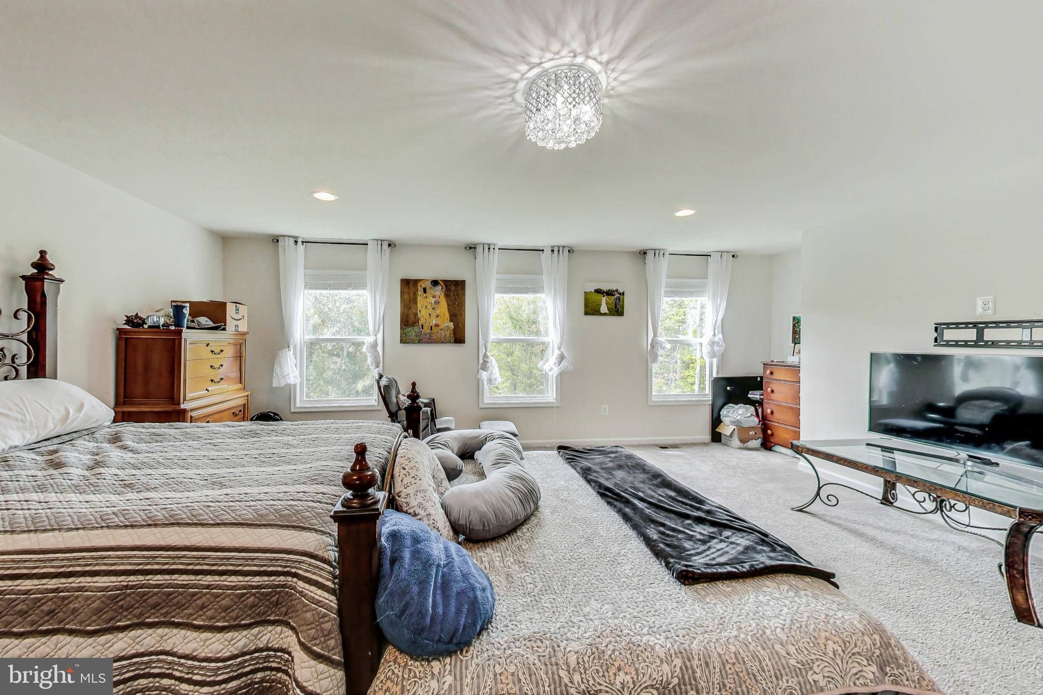 BROOKE POINT ESTATES - Residential Lease