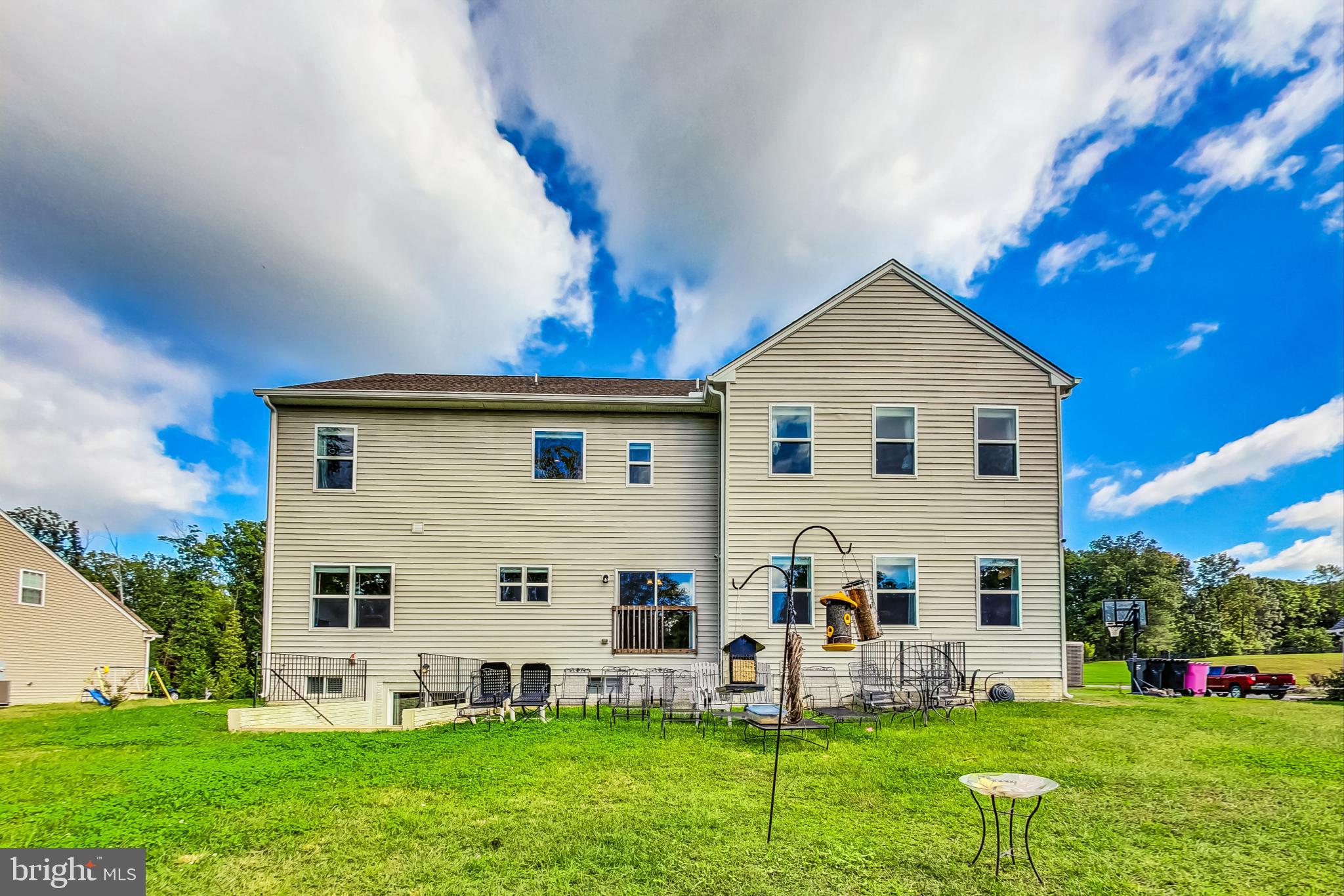 BROOKE POINT ESTATES - Residential Lease