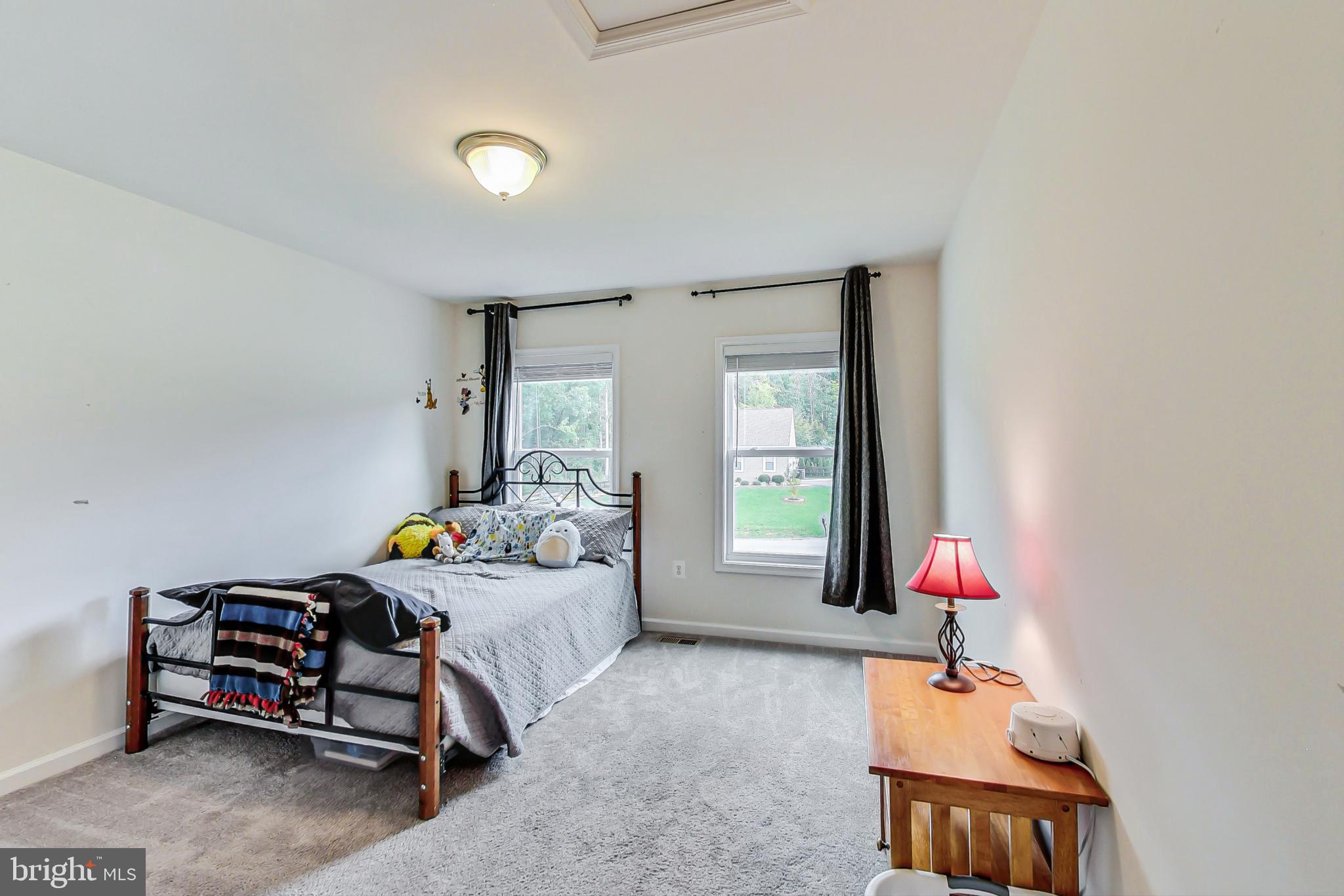 BROOKE POINT ESTATES - Residential Lease