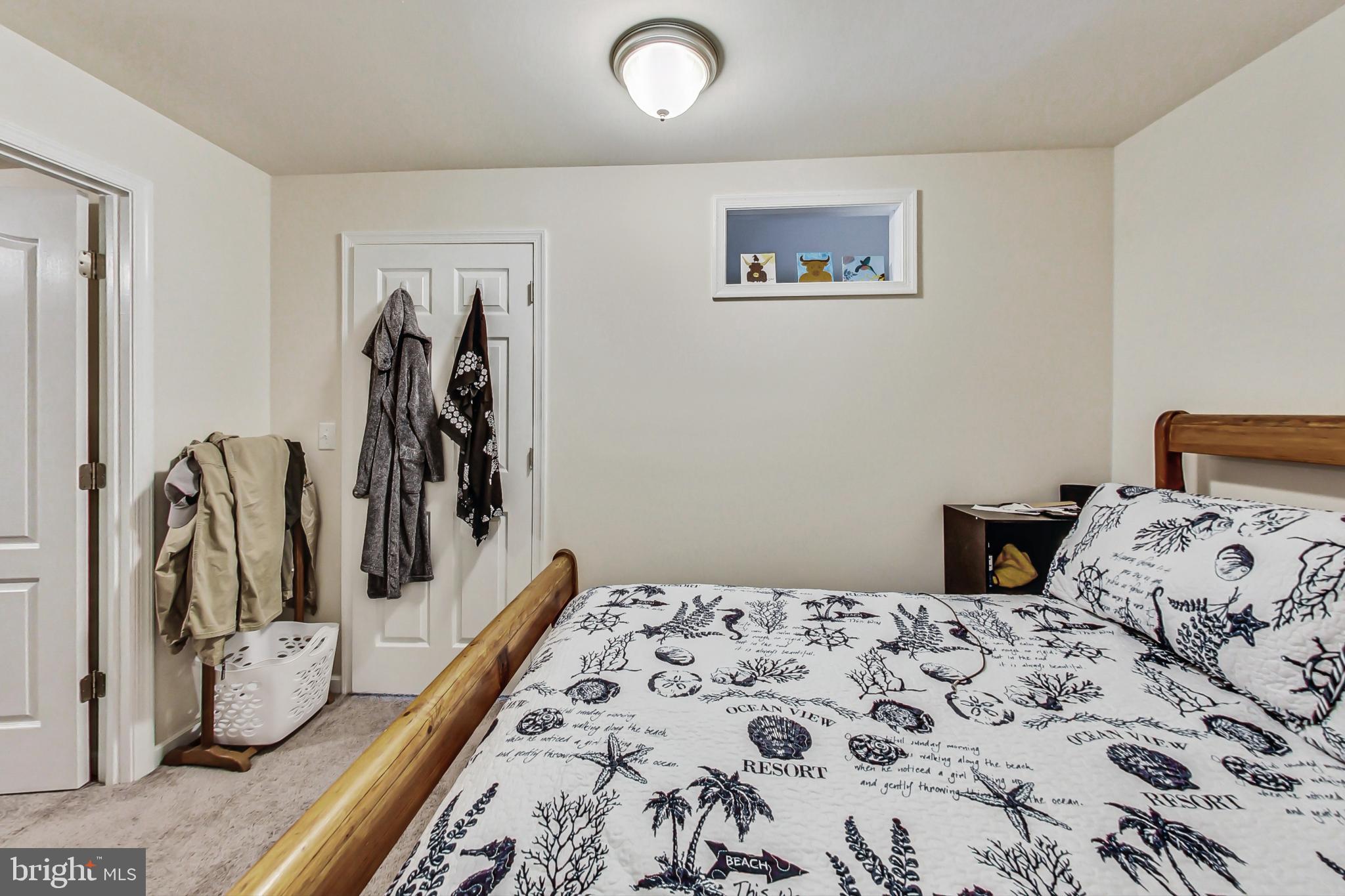 BROOKE POINT ESTATES - Residential Lease