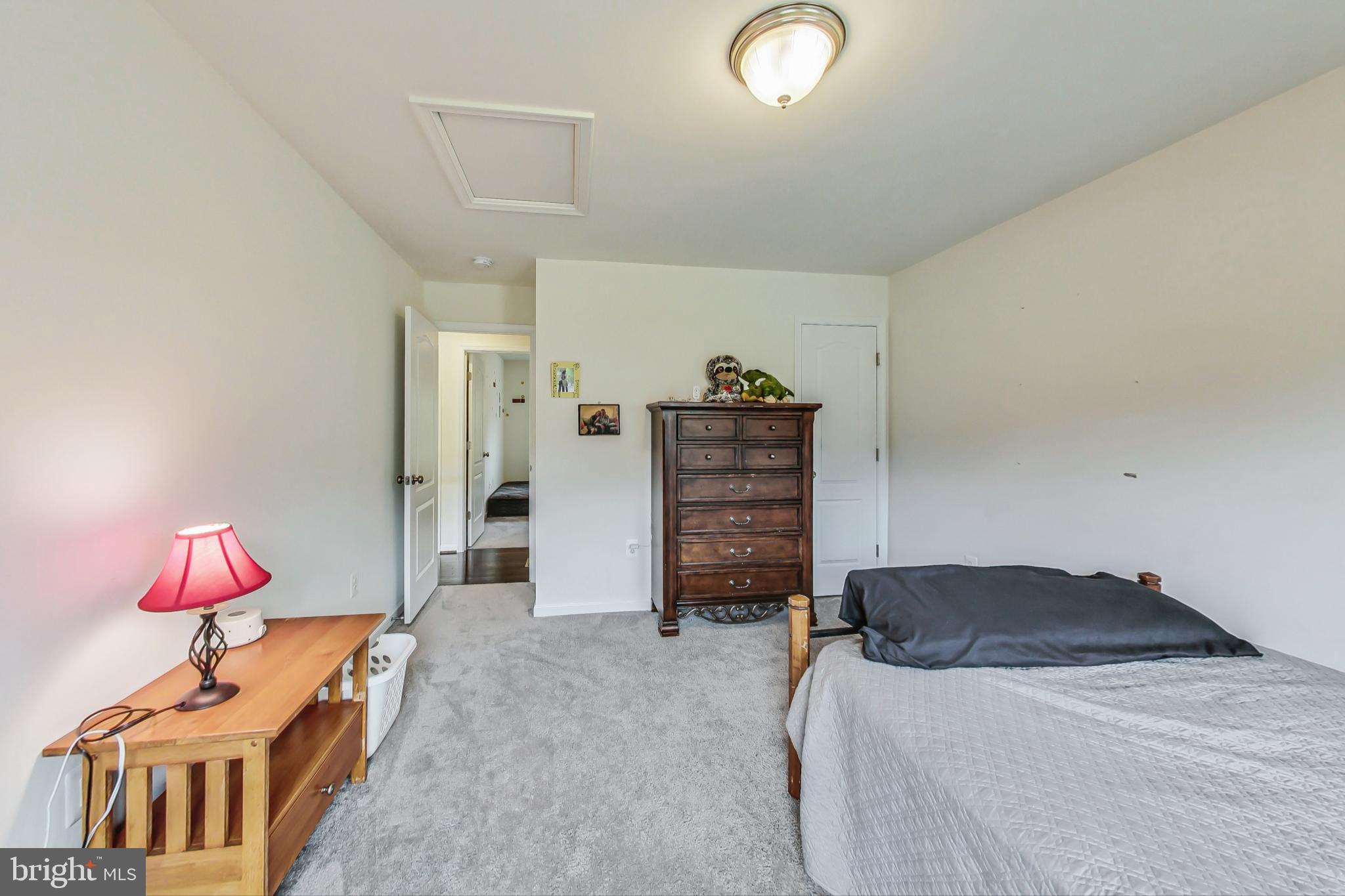 BROOKE POINT ESTATES - Residential Lease