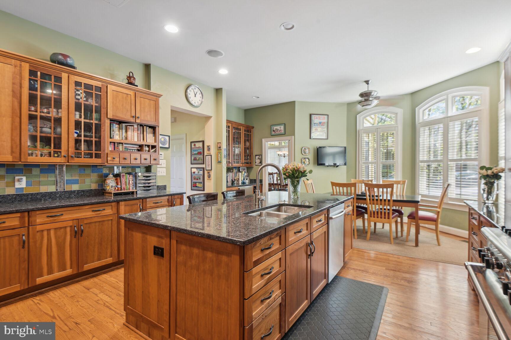 WOODMONT - Residential