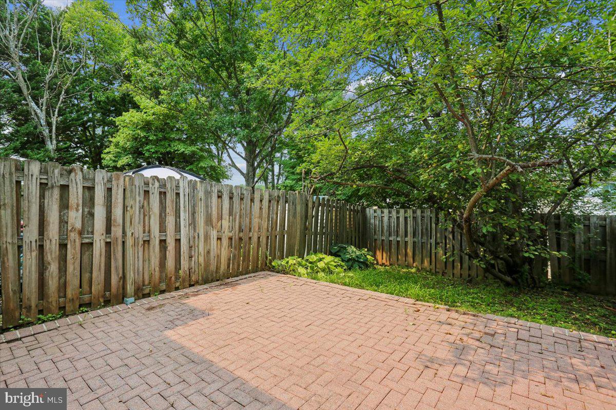 DUFIEF MILL ESTATES - Residential