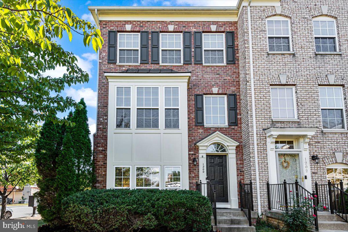 Located in sought after Idlewild.  This 3 level end unit townhome boasts 4bedroom 3 1/2 bath is simply gorgeous. Lower entry level has a bedroom with a full bath, a laundry room and entrance to the rear load 2 car garage. Middle main level has a connecting living and dining room with an abundance of natural light from the extra side windows. Cozy up by the fireplace in the family room which is situated off the kitchen. Step onto the deck from the kitchen for your favorite morning/evening beverage or to grill and entertain. Kitchen has a breakfast bar island, gas cooking and SS appliances. The upper level offers a primary bedroom with two walk in closets and a primary bath with double sinks, soaking tub and separate shower. Two more bedrooms and full bath complete the upstairs. All bedrooms have vaulted ceilings for an open feeling. This home offers a great view from the front of the Courtyard. With two exit and entrances into the neighborhood, you have great access to Rt 1 or I-95. 1852 Idlewild Blvd is located in the middle of the community for ease of accessing Rt 1 or I-95 from one of the two entrances to neighborhood. Historical Downtown Fredericksburg, Central Park, Mary Washington Hospital, shopping, VRE and commuter lots are all within minutes. Idlewild also offers a community shuttle to the VRE as well as other stops on the Fred Transit bus. Don't miss your chance to live in the most coveted community in the City of Fredericksburg.