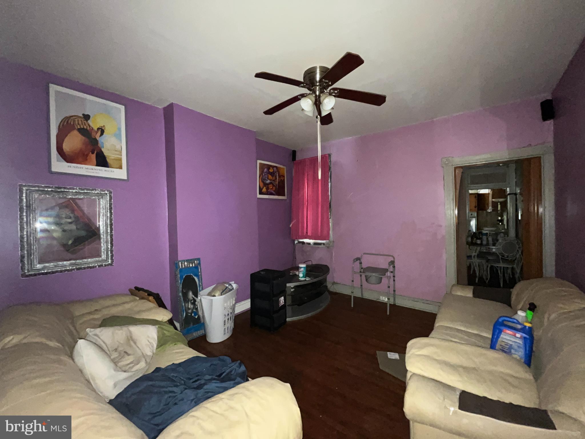 SANDTOWN-WINCHESTER - Residential