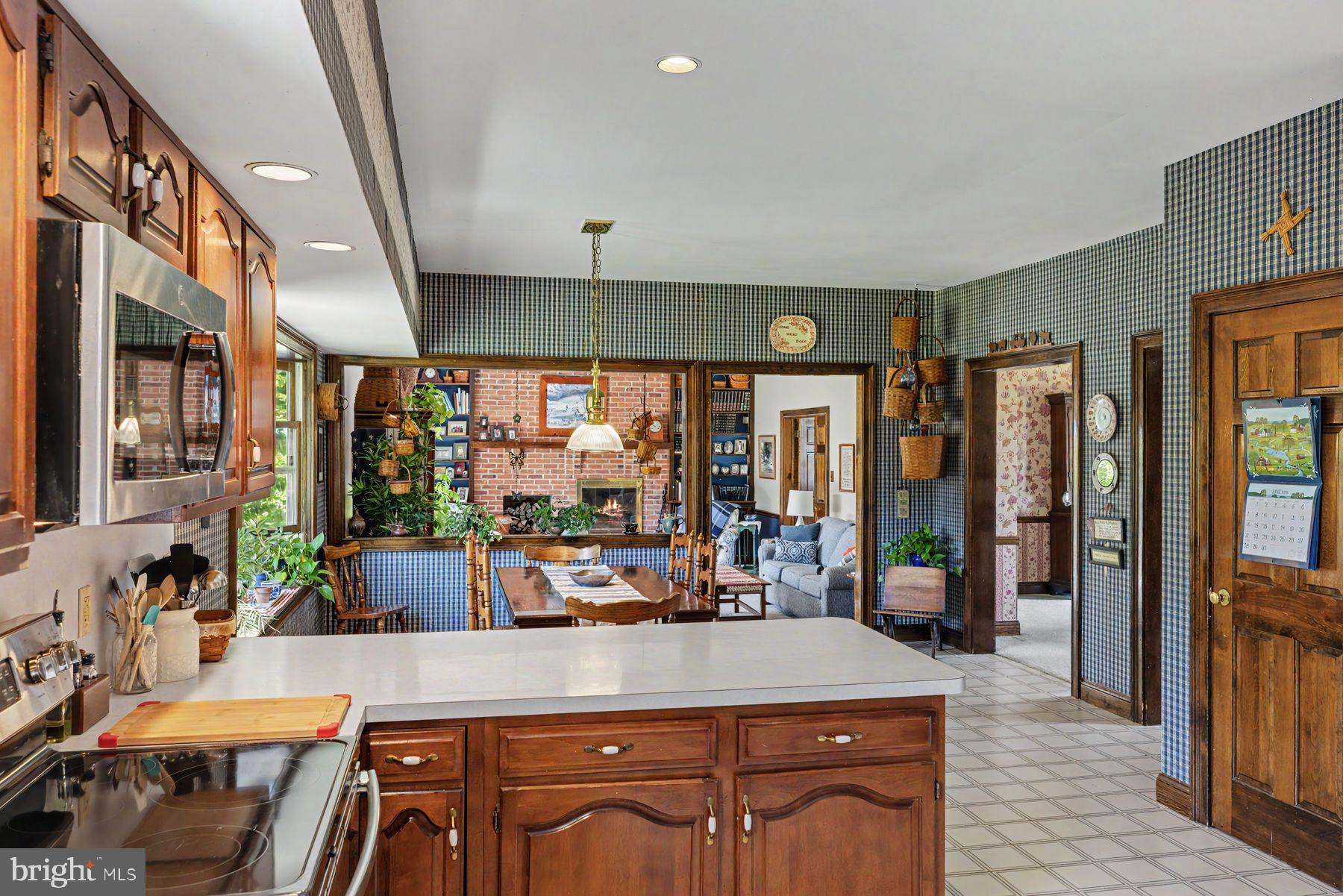 BROOKWOOD ESTS - Residential