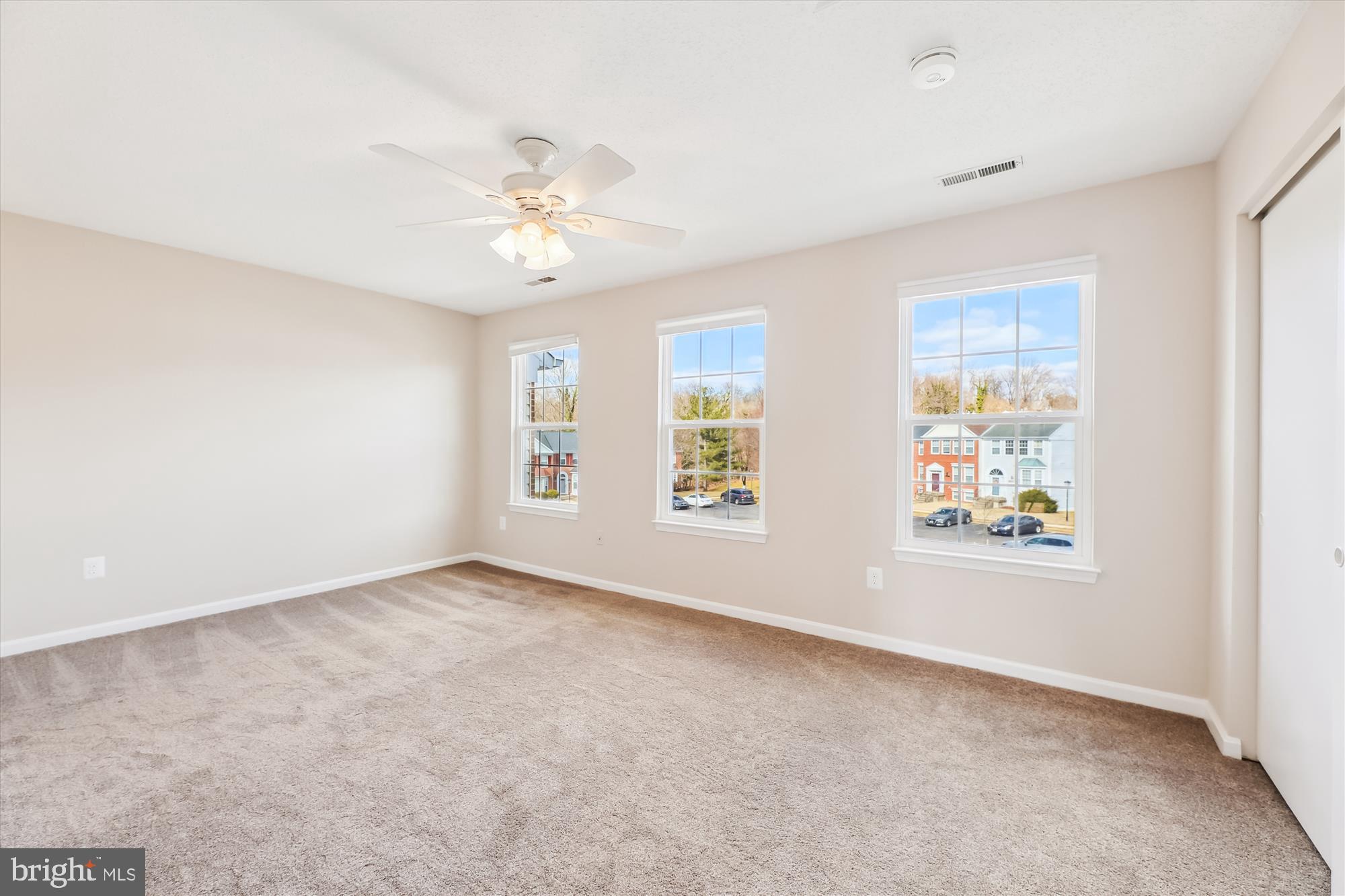 NORTHLAKE - Residential