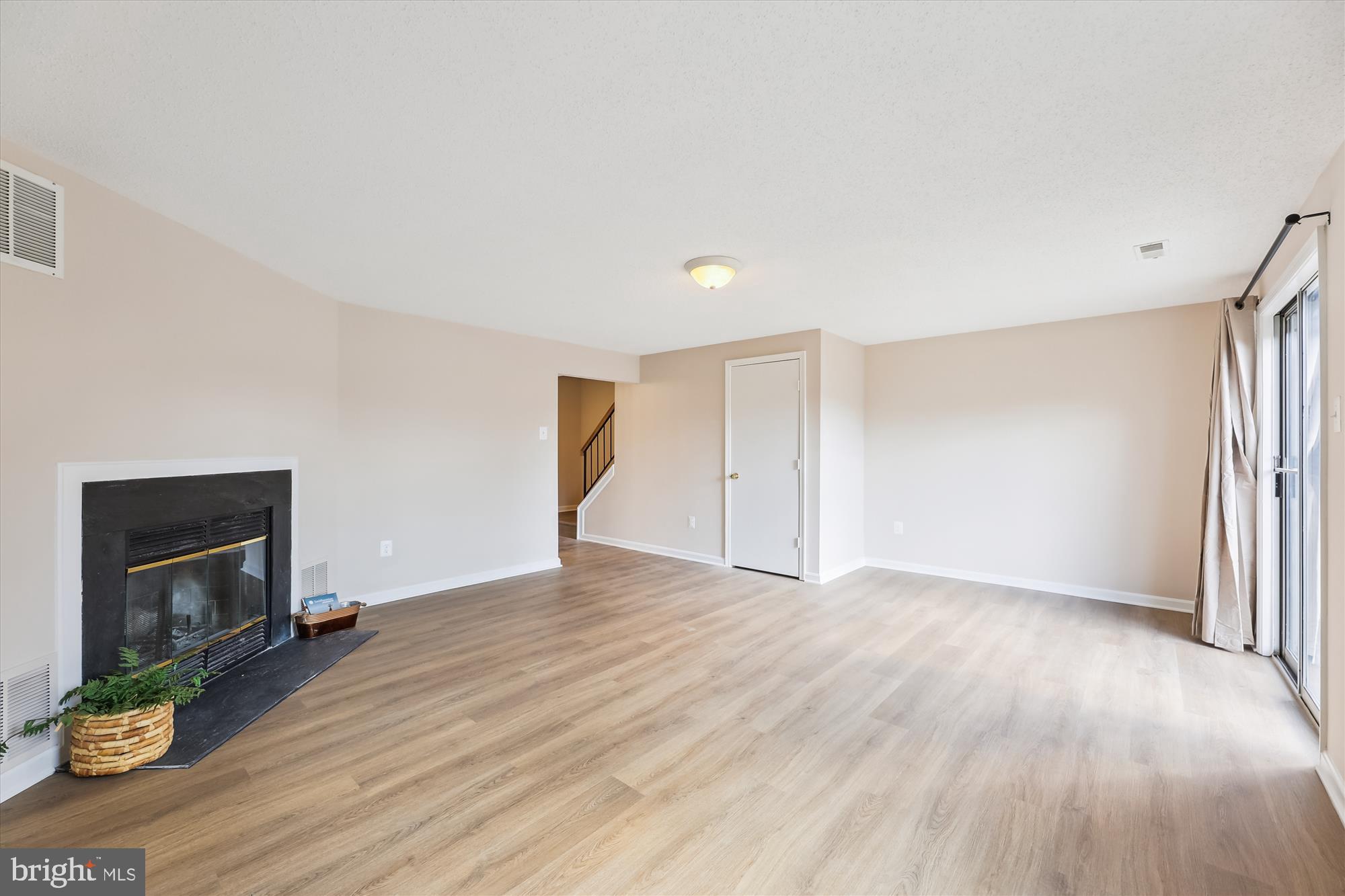 NORTHLAKE - Residential