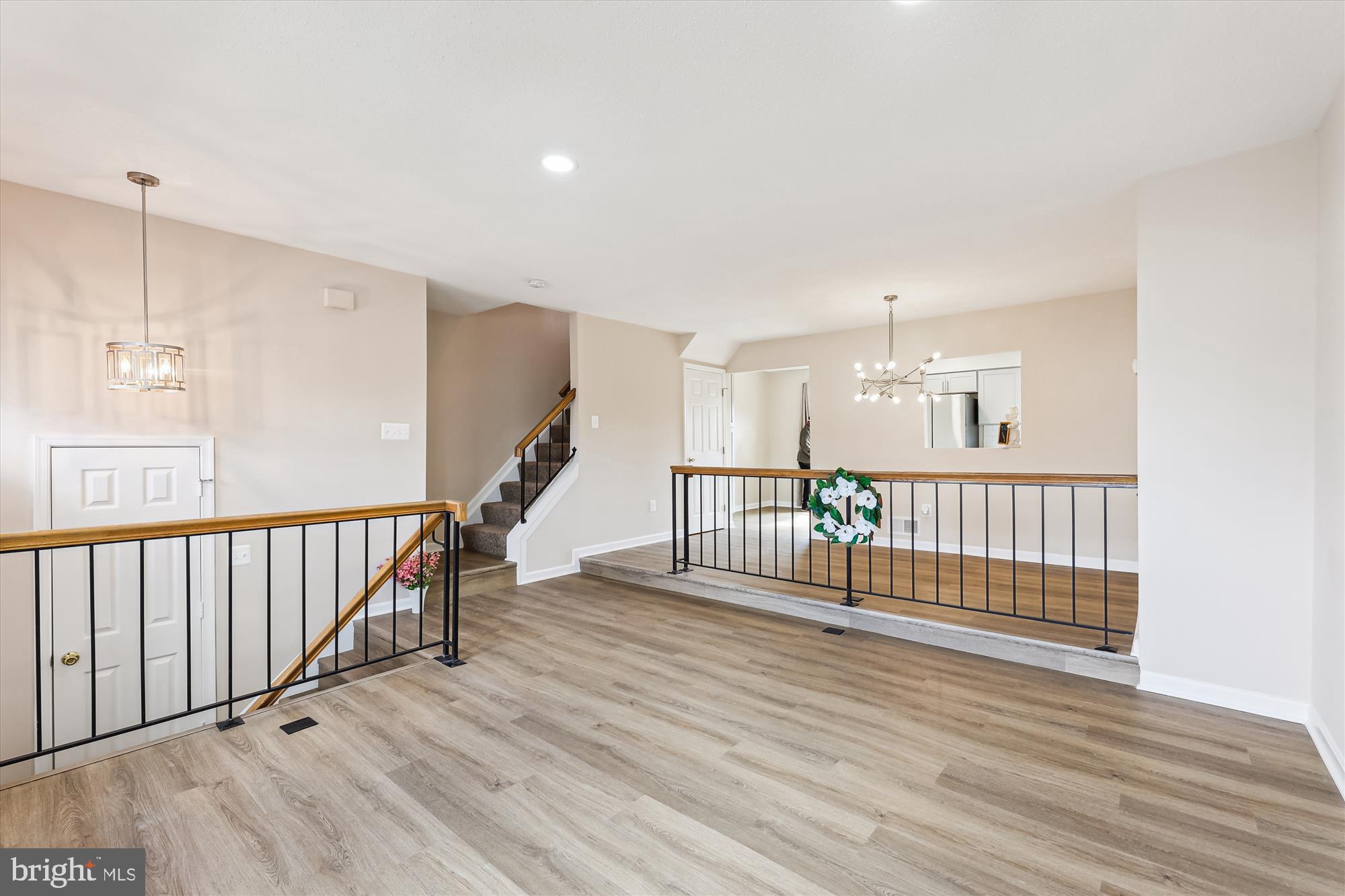NORTHLAKE - Residential