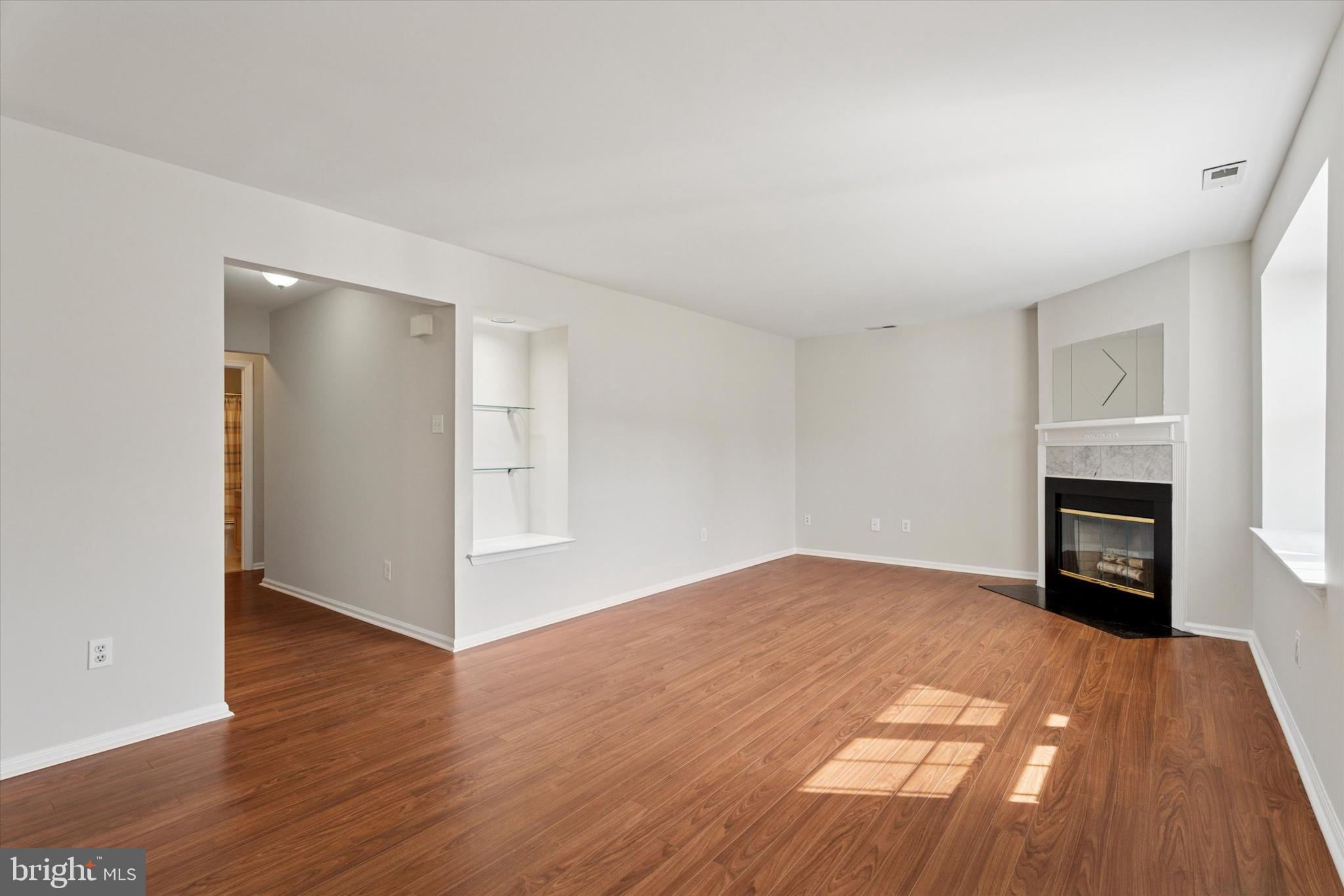 TURNBERRY - Residential