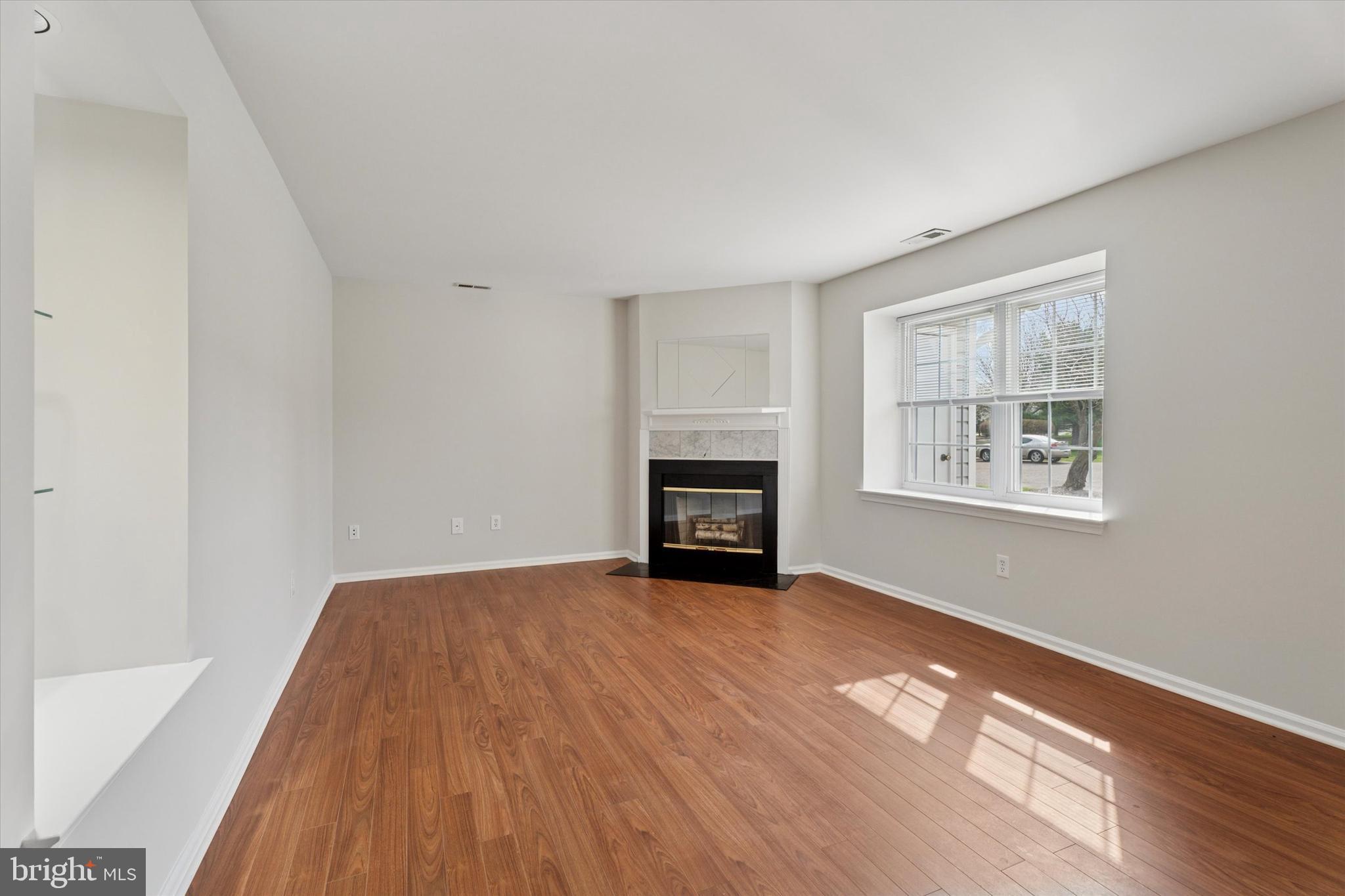 TURNBERRY - Residential