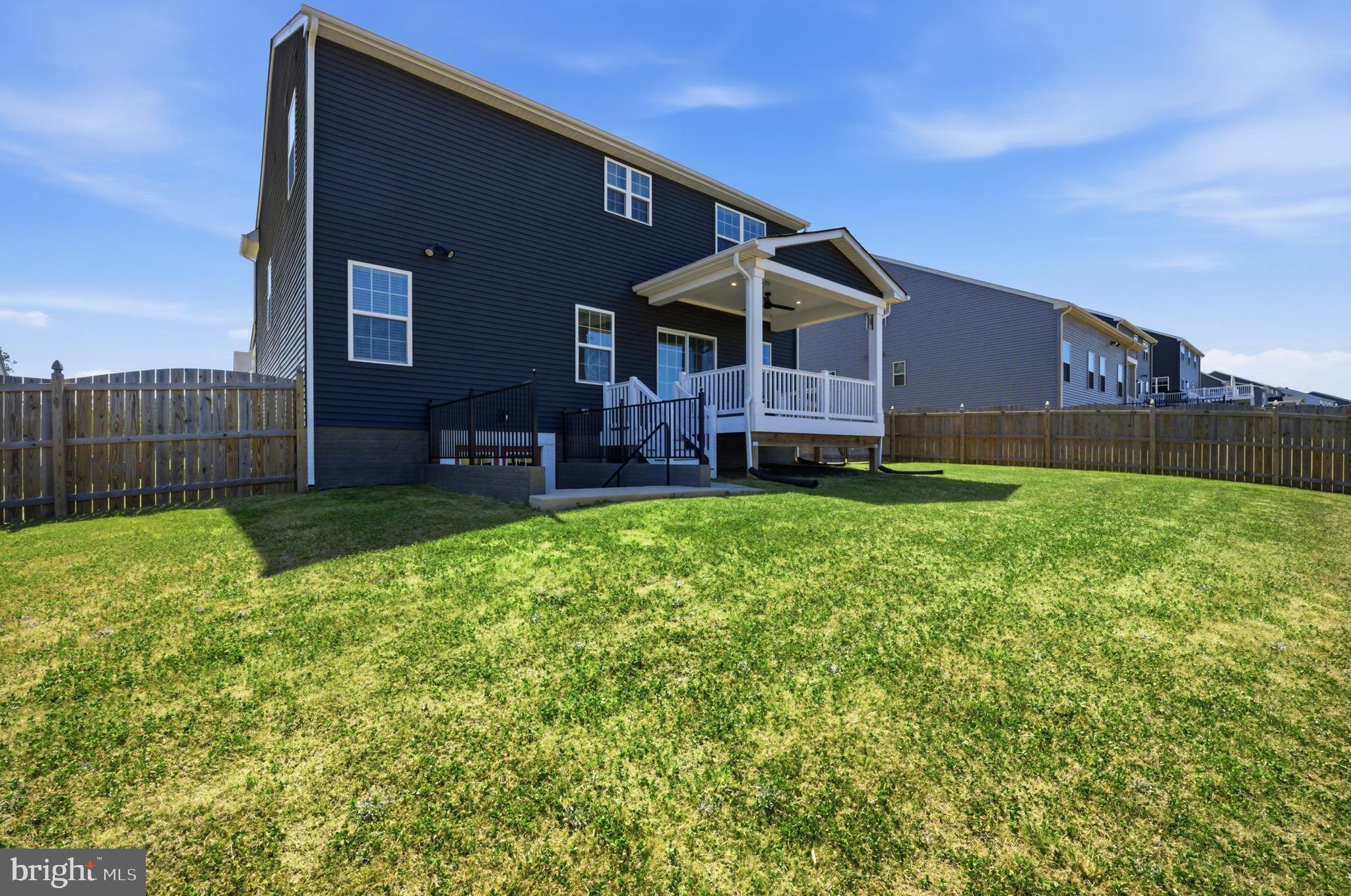 STONEHOUSE - Residential