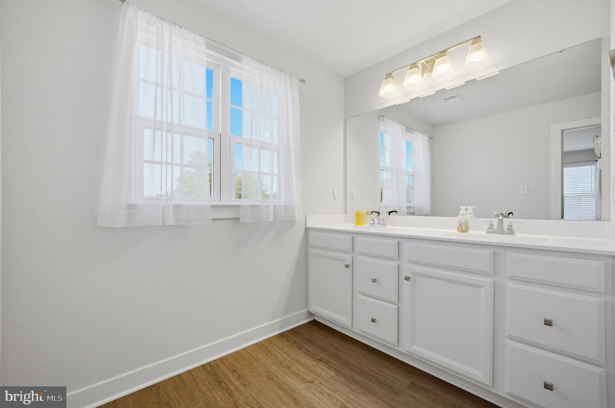 STONEHOUSE - Residential